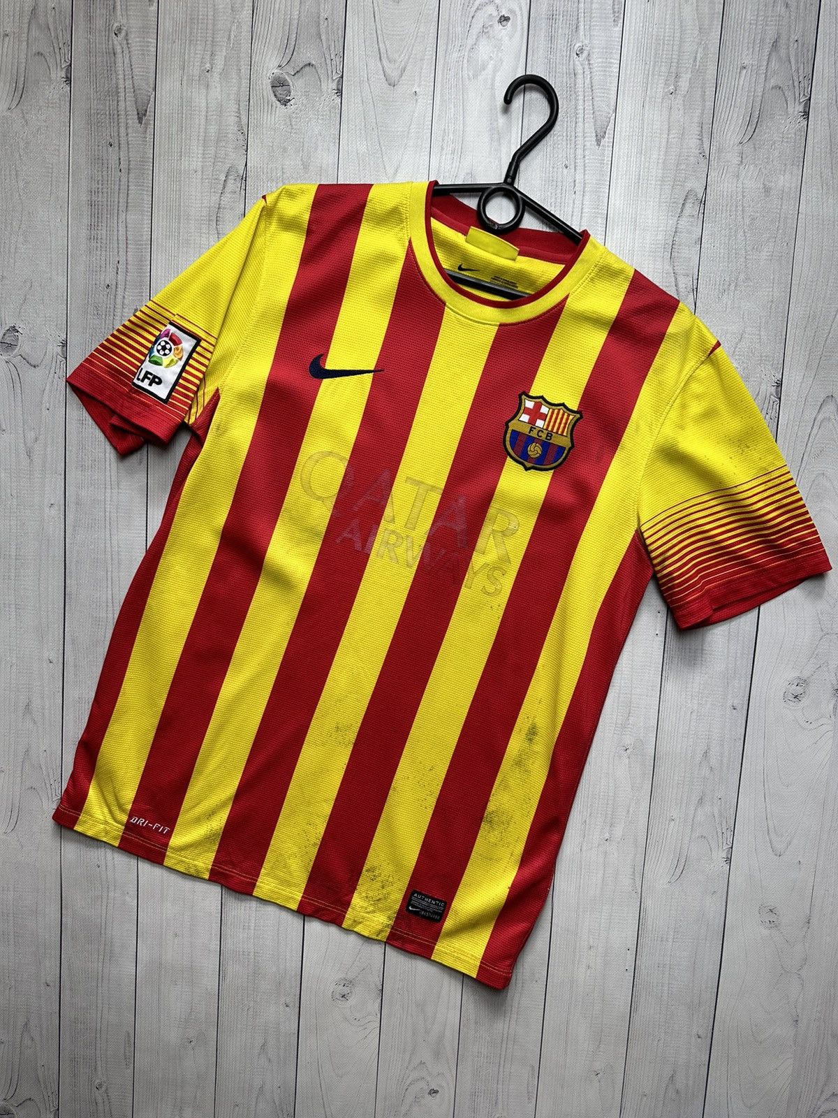Vintage Vintage Barcelona soccer jersey size M distressed Size US M / EU 48-50 / 2 - 1 Thumbnail