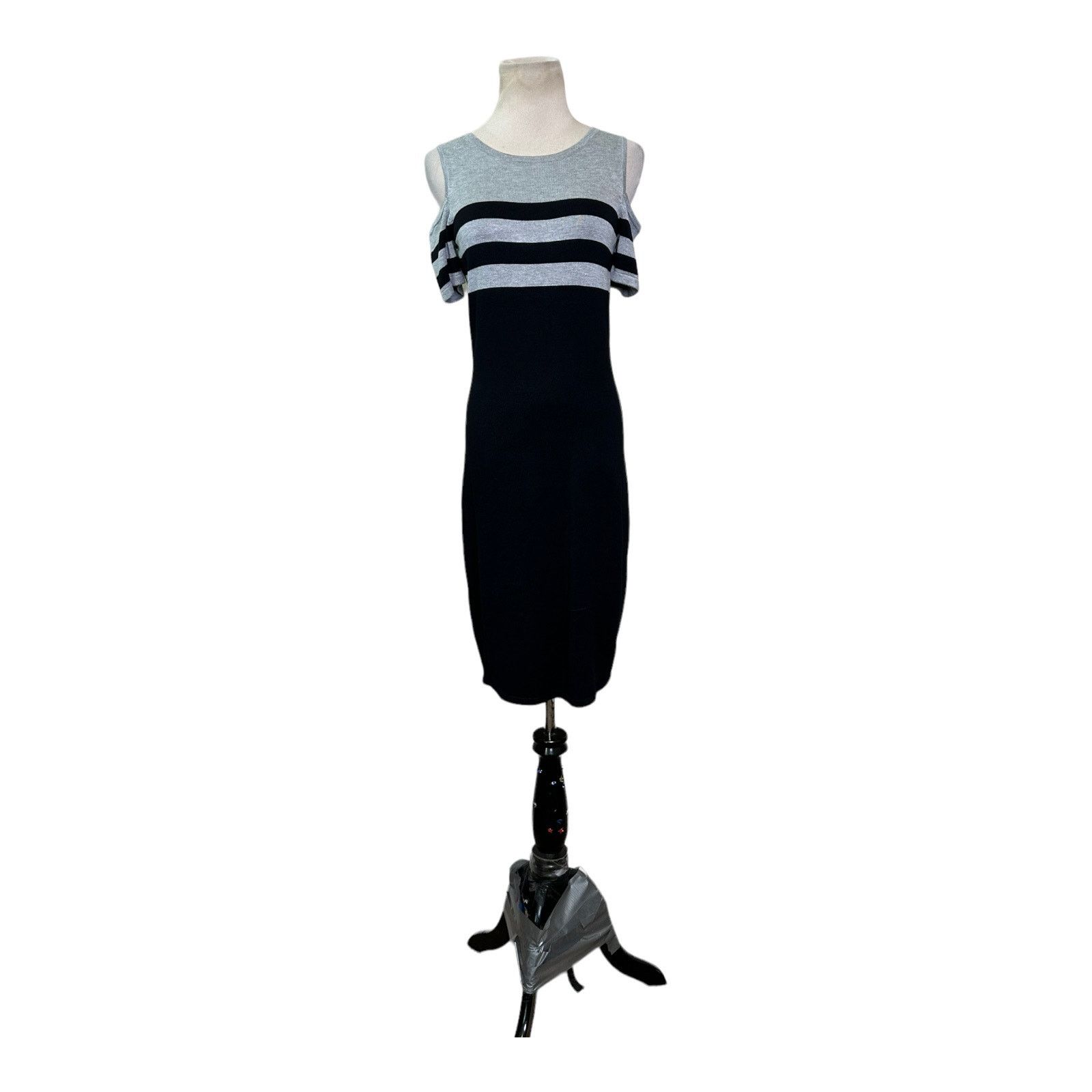 Marc by Marc Jacobs Carmen Marc Valvo knit cold shoulder knit dress size XS Size XS / US 0-2 / IT 36-38 - 13 Thumbnail