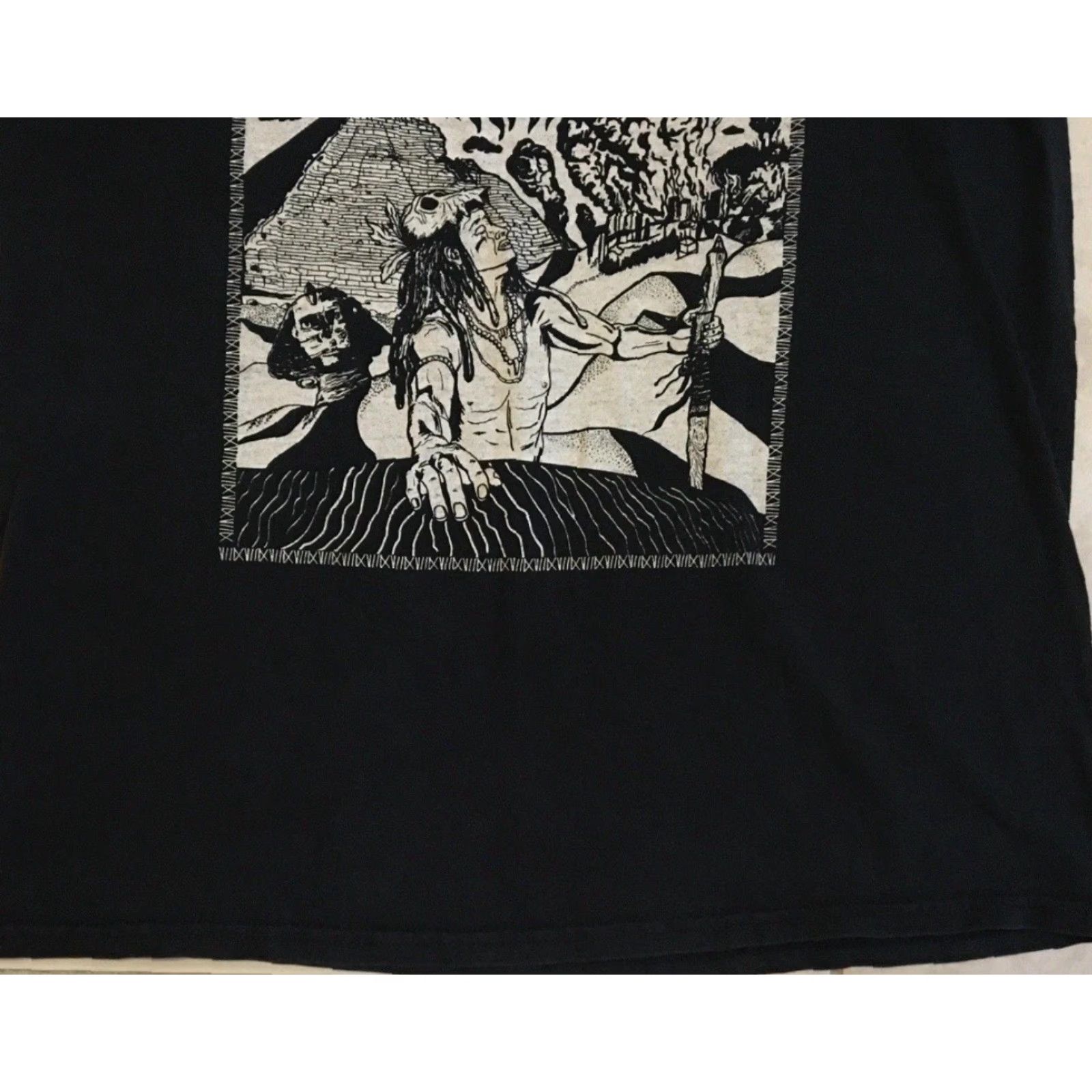 Vintage Megadeth Unholy Monarch T-Shirt Black S Short Sleeve Vintage Grunge 80s 90s Rock Band Concert Emo Goth Y2K Mens Shirts Size US S / EU 44-46 / 1 - 5 Thumbnail
