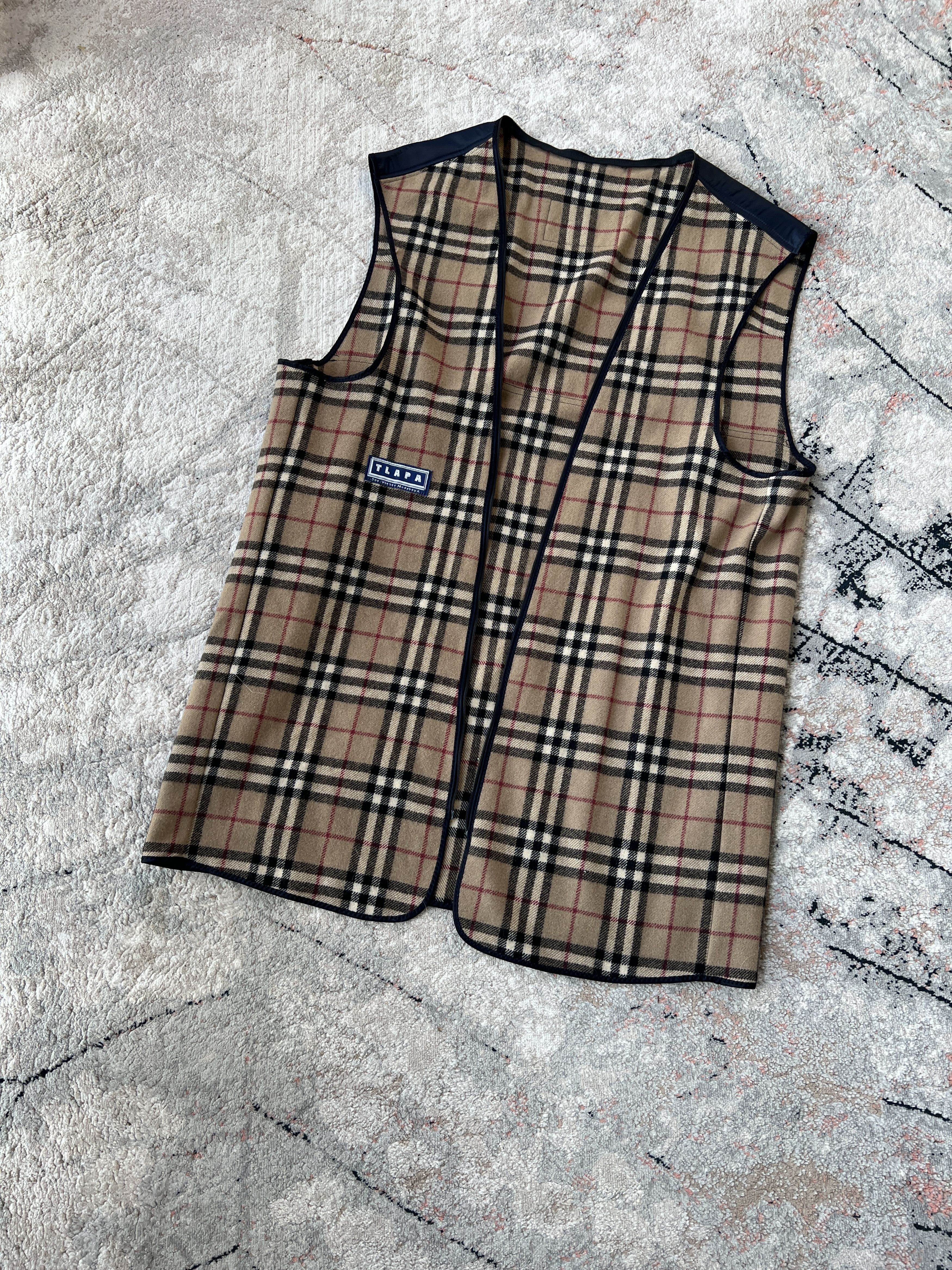 Burberry Burberry Lining Coat Vest Size XXL / US 16-18 / IT 52-54 - 1 Thumbnail