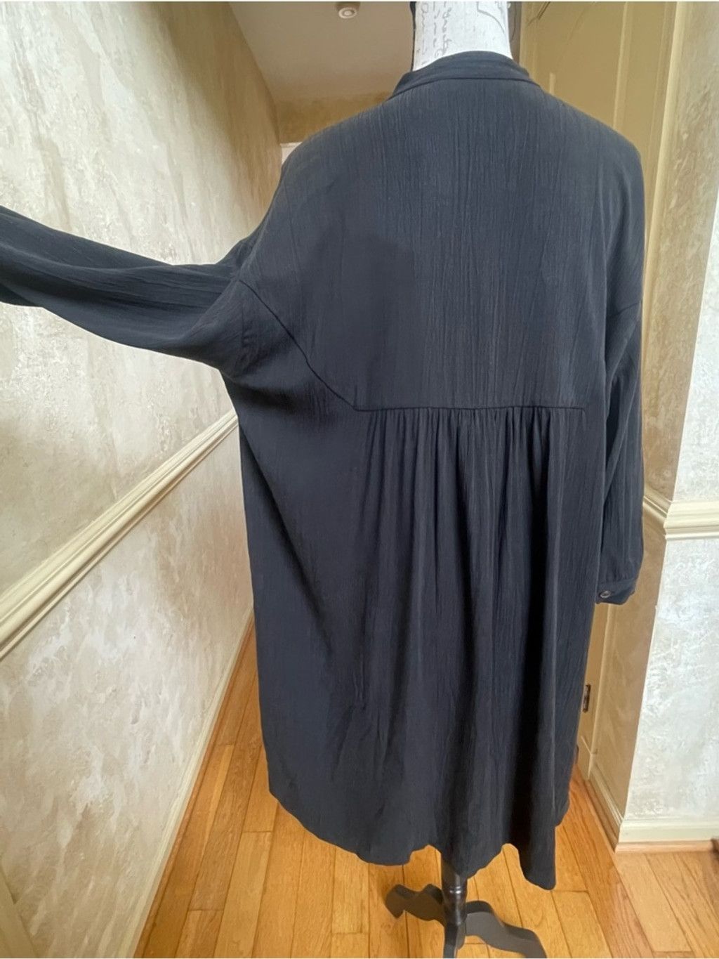 Zara ZARA Black Crinkle Oversized Shirt Tunic Sz S-M NWT Size M / US 6-8 / IT 42-44 - 4 Thumbnail