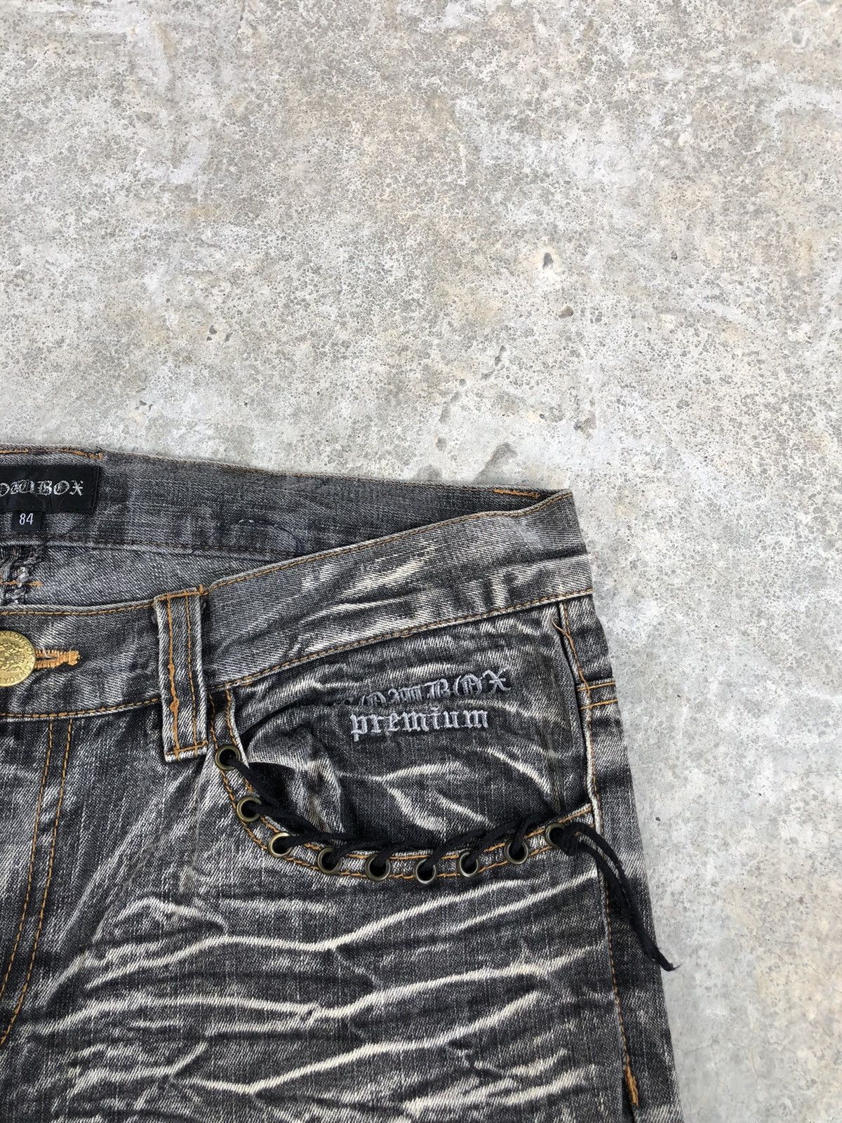 If Six Was Nine Japanese Lowbox Flared Jeans Distressed Size US 32 / EU 48 - 14 Thumbnail