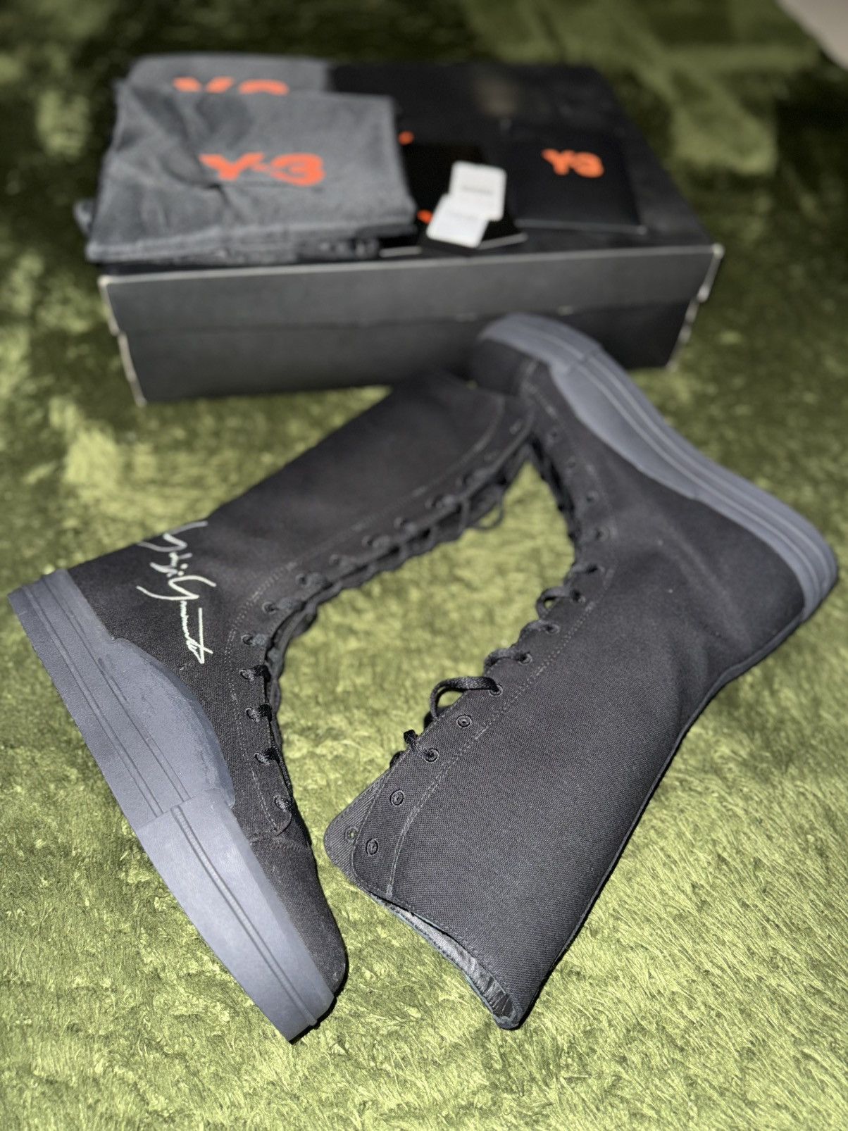 Y-3 [US 9.5] Y-3 Yohji Yamamoto Yuven Embroidered Logo Boots Size US 9 / EU 42 - 3 Thumbnail