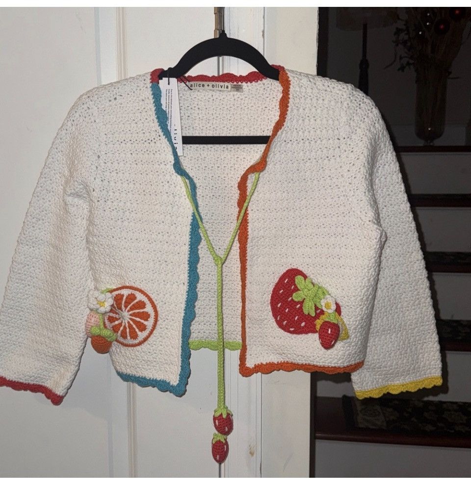 Alice + Olivia Alice & Olivia Crochet Cardigan Size XS / US 0-2 / IT 36-38 - 1 Thumbnail