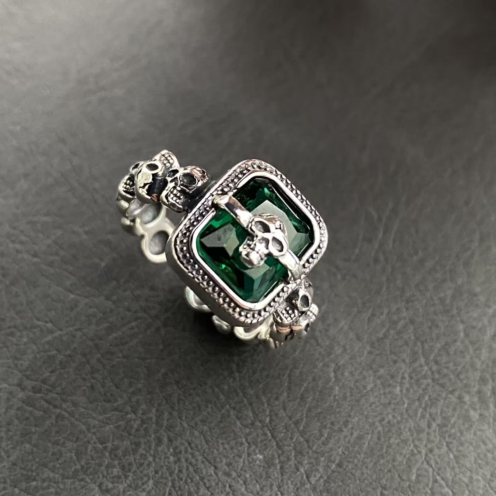 Jewelry Color Skull Ring Size ONE SIZE - 1 Thumbnail