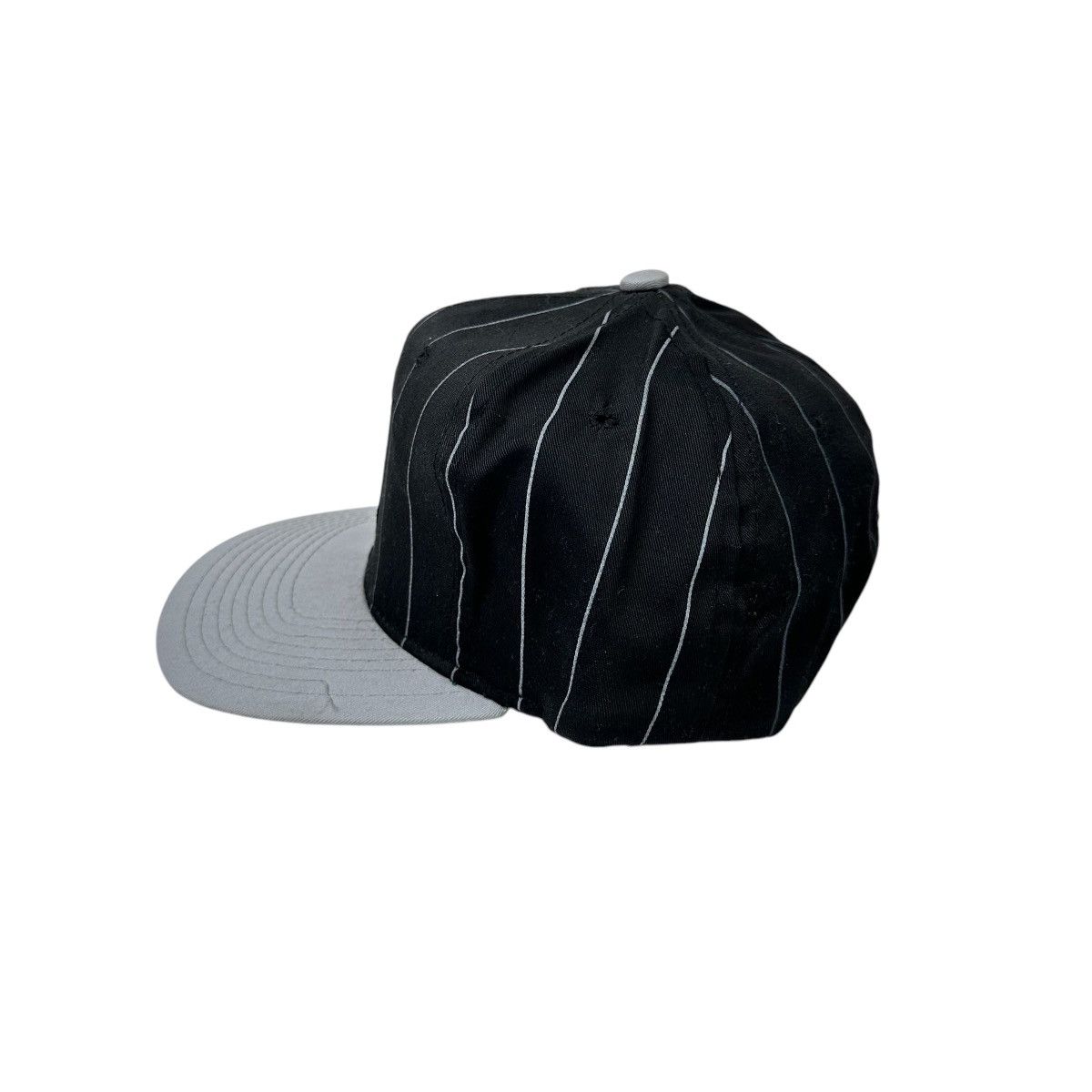 NFL × Starter × Vintage Vintage Starter Los Angeles Raiders Pinstripe Hat & Shorts Size US 30 / EU 46 - 9 Thumbnail