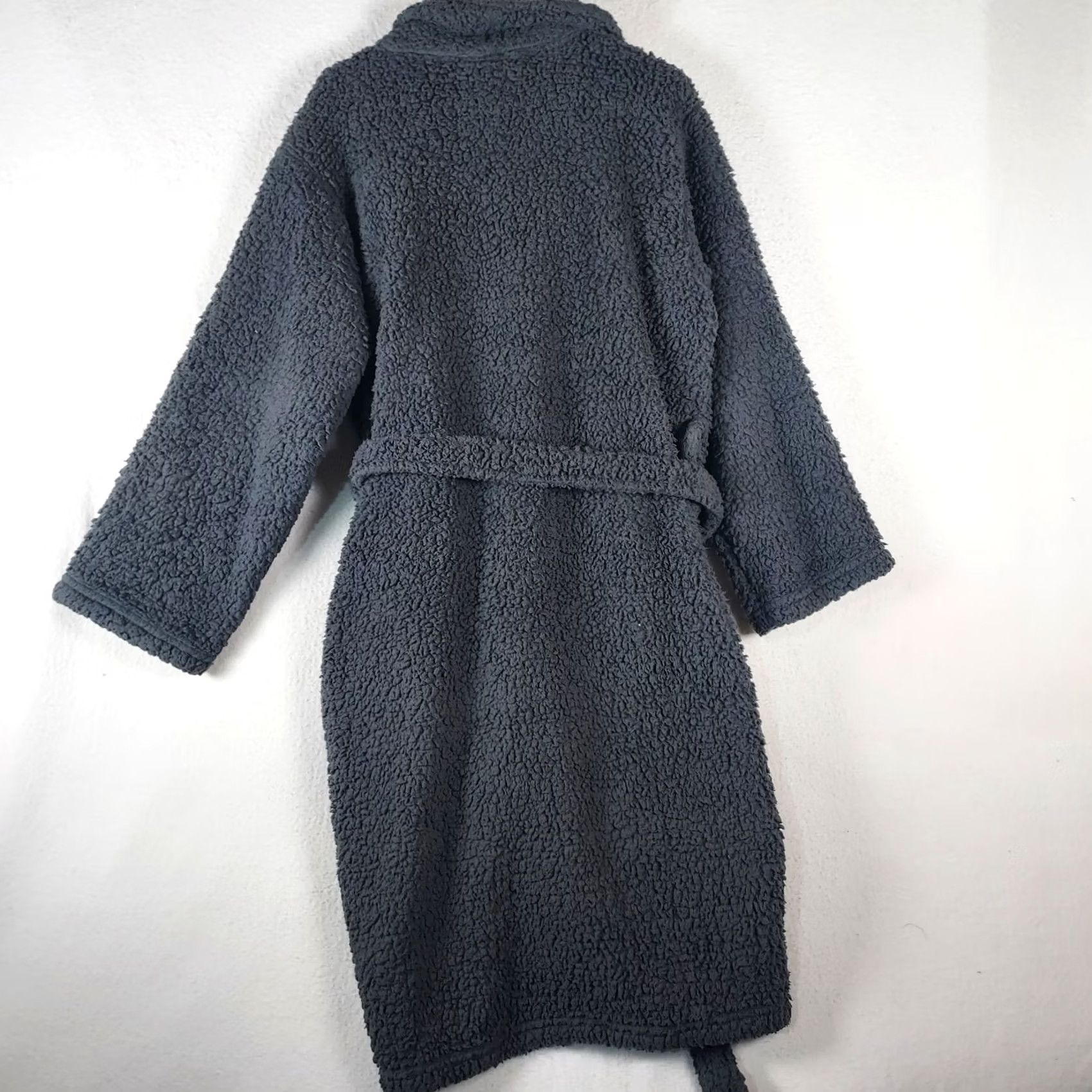 Vintage Pottery Barn Robe Bathrobe Sherpa Plush Medium Gray Polyester Mens Womens Unisex Long Sleeve Belted Tie Winter Size ONE SIZE - 2 Thumbnail