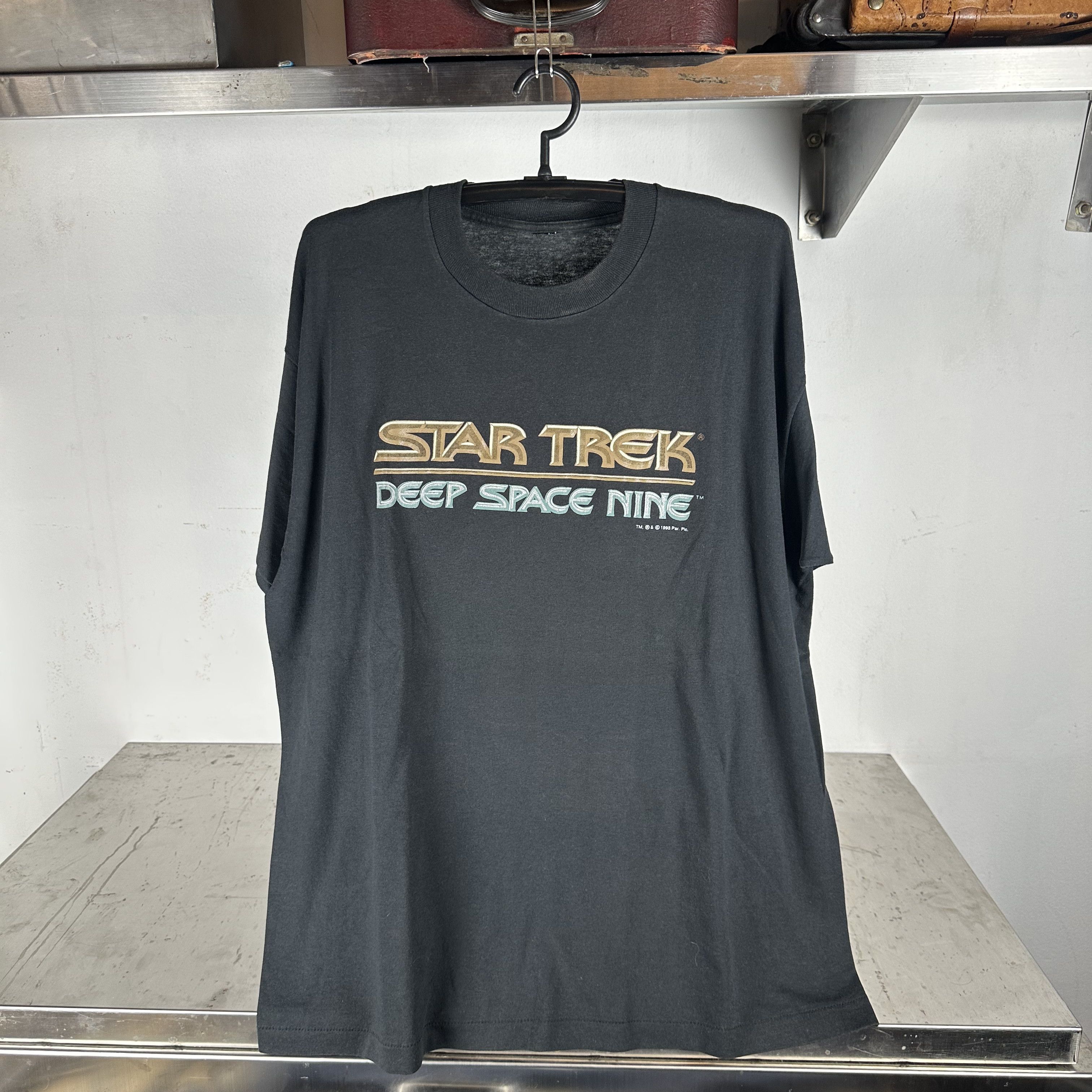Vintage 1993 Star Trek Deep Space Nine TV Show Promo XL T-Shirt Size US XL / EU 56 / 4 - 1 Thumbnail