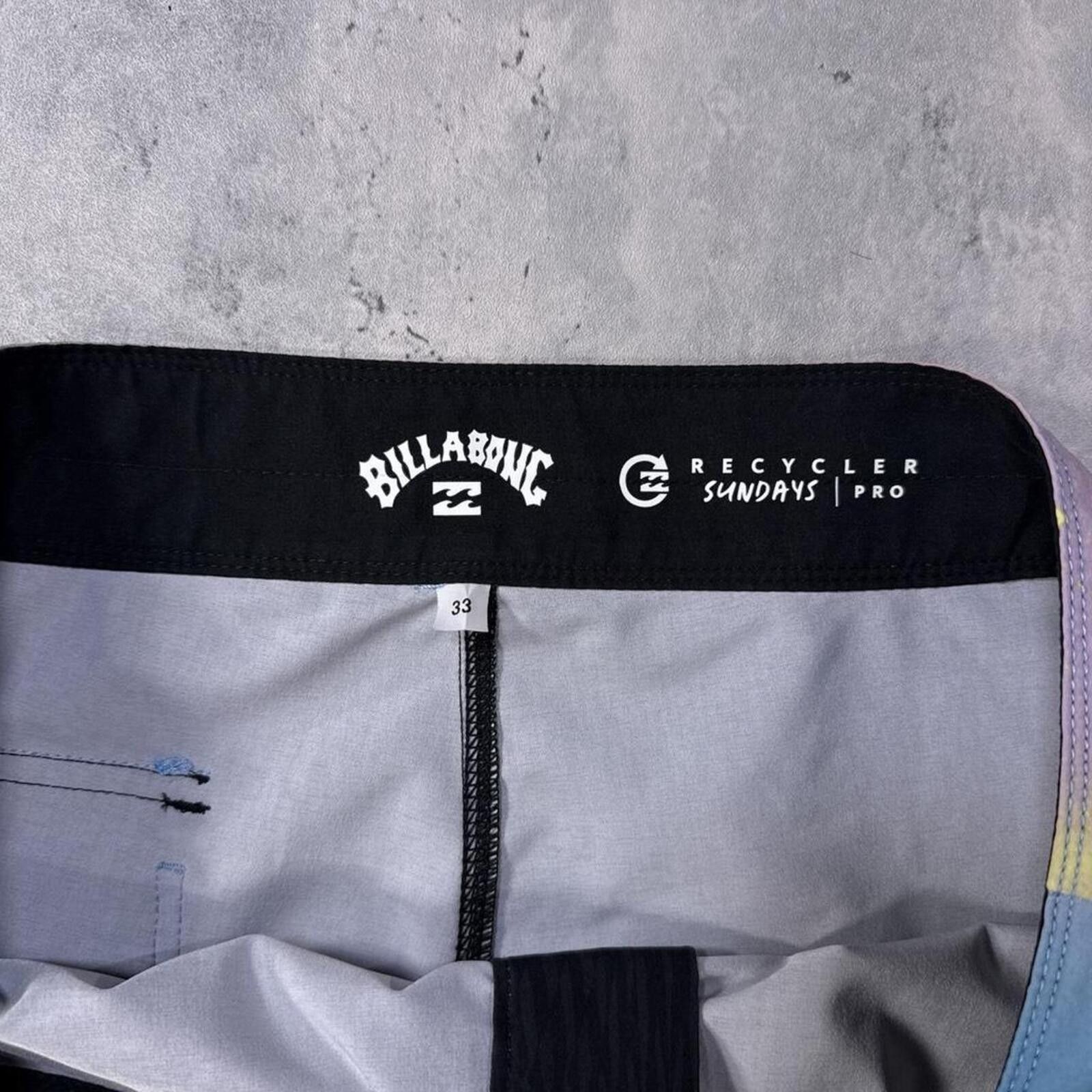 Billabong Y2K Billabong 00s Board Black Shorts Size US 33 - 4 Thumbnail