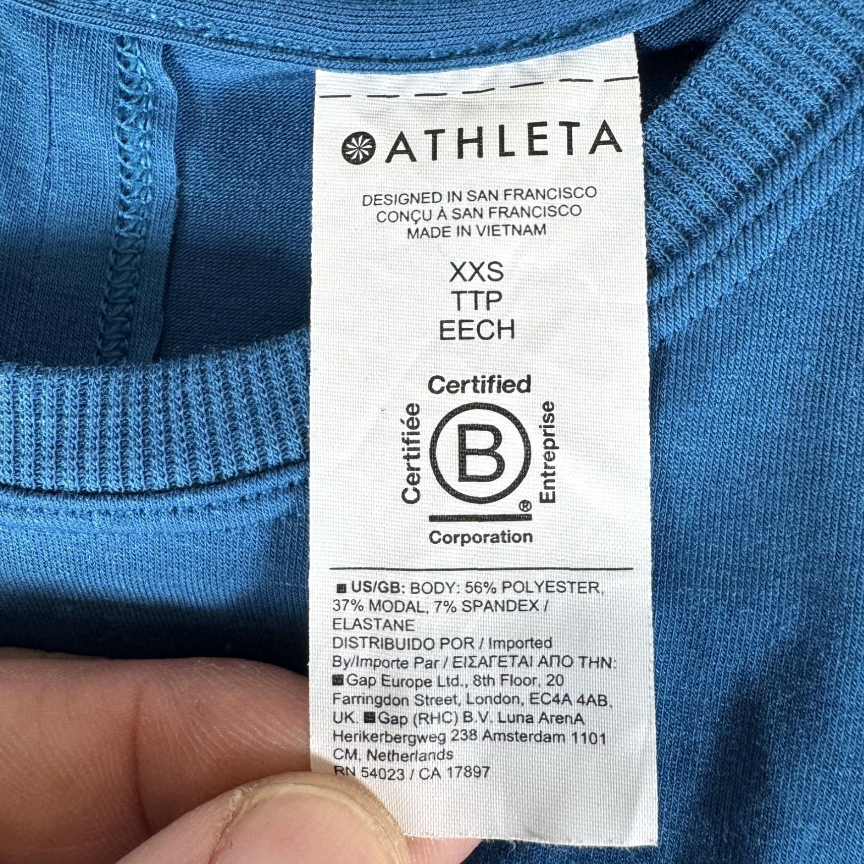 Athleta Athleta Tank Top Womens XXS Blue Open Back Curved Hem Tank Athletic Yoga Gym & Training Sleeveless Crew Neck Pullover Wide Strap Lightweight Stretch Size XXS / US 00 / IT 34 - 4 Thumbnail
