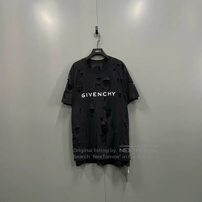 Givenchy Givenchy Ripped Logo Printed Short Sleeve (Size XXL) Size US XXL / EU 58 / 5 - 1 Thumbnail