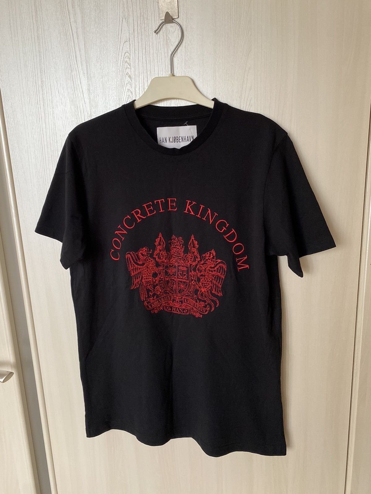 Han Kjobenhavn Rare Han Kjobenhavn Concrete Kingdom Tee - Size L Size US L / EU 52-54 / 3 - 2 Thumbnail