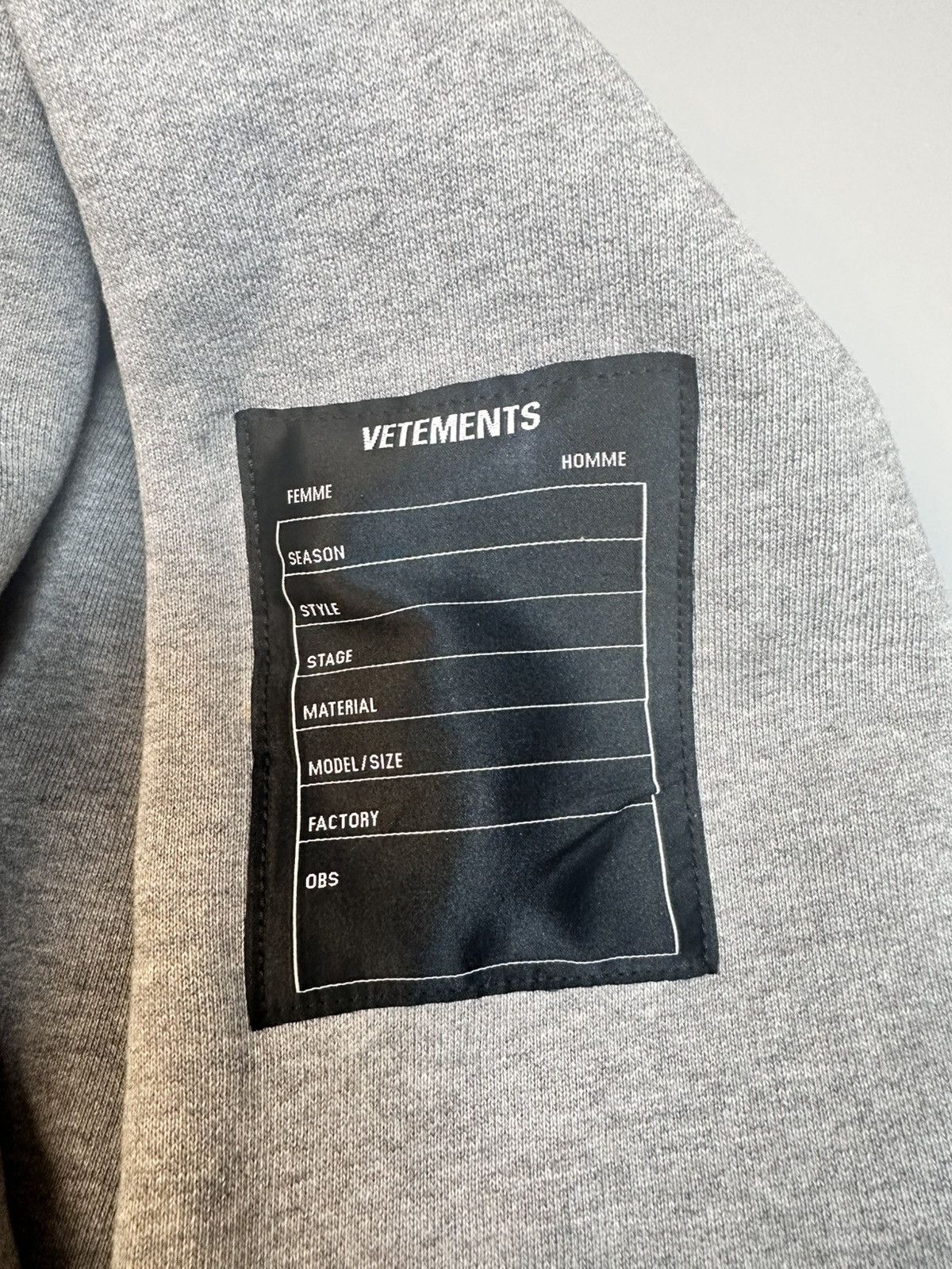 Vetements Vetements basic hoosie , big print logos medium Size US M / EU 48-50 / 2 - 3 Thumbnail