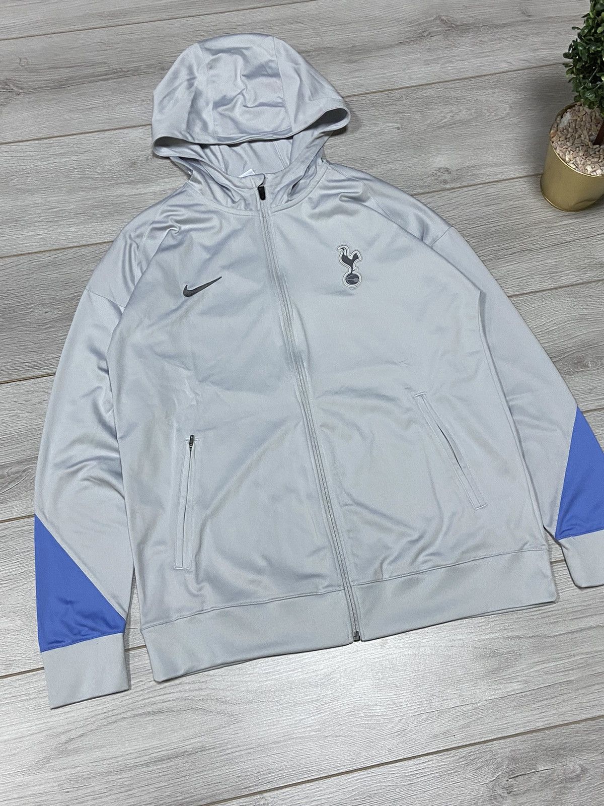 Nike Nike vintage soccer Tottenham zip hoodie track Size US L / EU 52-54 / 3 - 3 Thumbnail