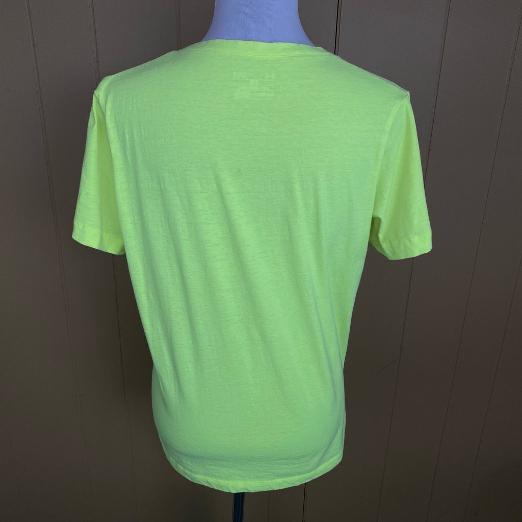 Under Armour Under Armour women L fitted heatgear v-cut short sleeve acti Size L / US 10 / IT 46 - 7 Thumbnail