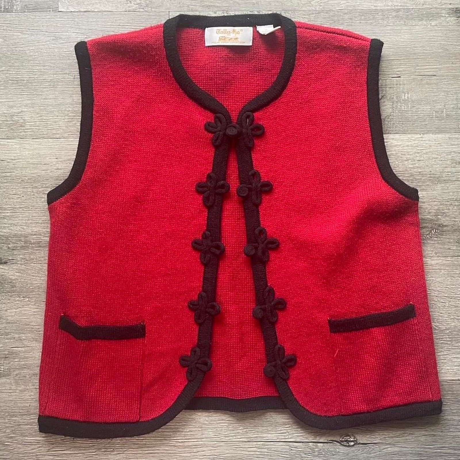 Vintage Vintage 90s red and black vest Size M / US 6-8 / IT 42-44 - 1 Thumbnail