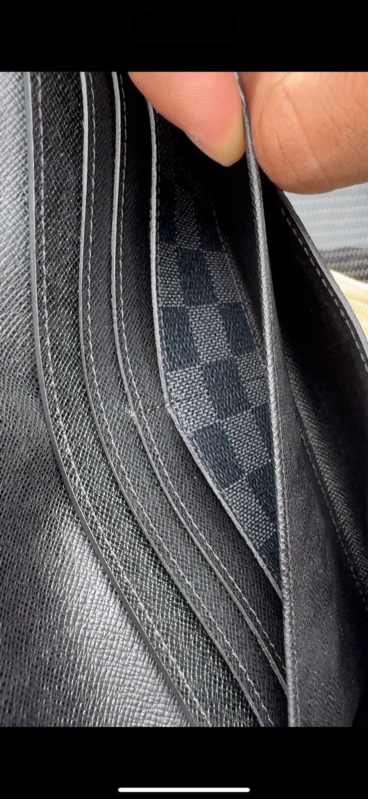 Louis Vuitton LOUIS VUITTON 🔥 BLACK AND GREY MONOGRAM POCKETBOOK (LIMITED) Size ONE SIZE - 20 Thumbnail