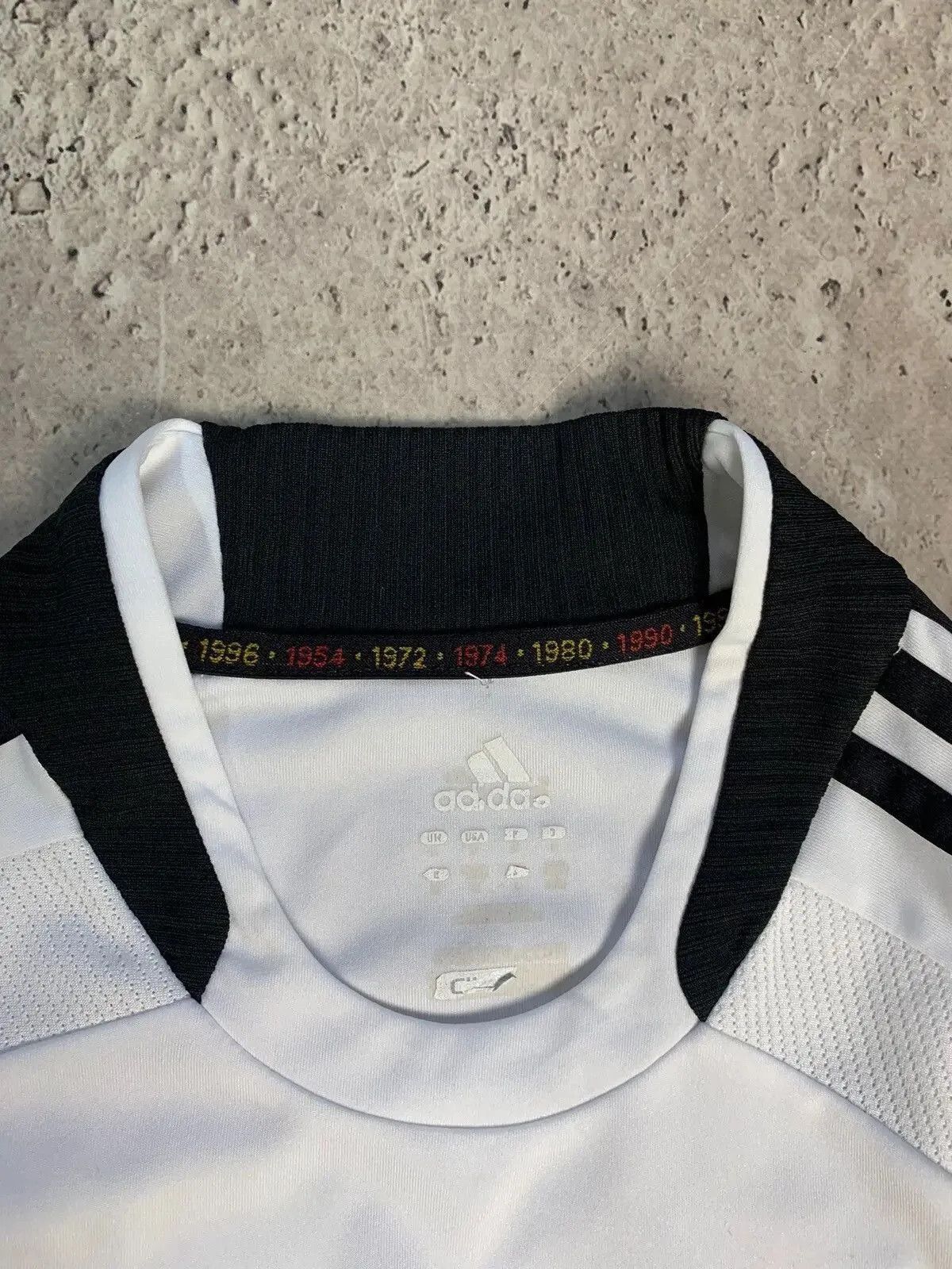 Adidas × Vintage Vintage Y2K blokecore 2008/9 Adidas Germany jersey Soccer Size US M / EU 48-50 / 2 - 5 Thumbnail