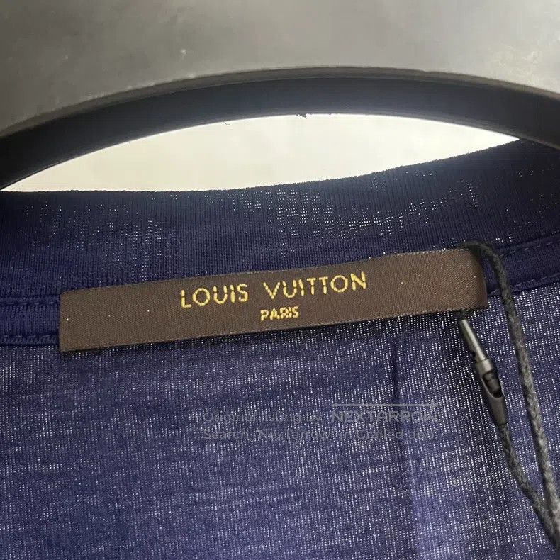 Louis Vuitton Louis Vuitton Blue Solid Graphic Printed Crew Neck Short S Size US XL / EU 56 / 4 - 3 Thumbnail