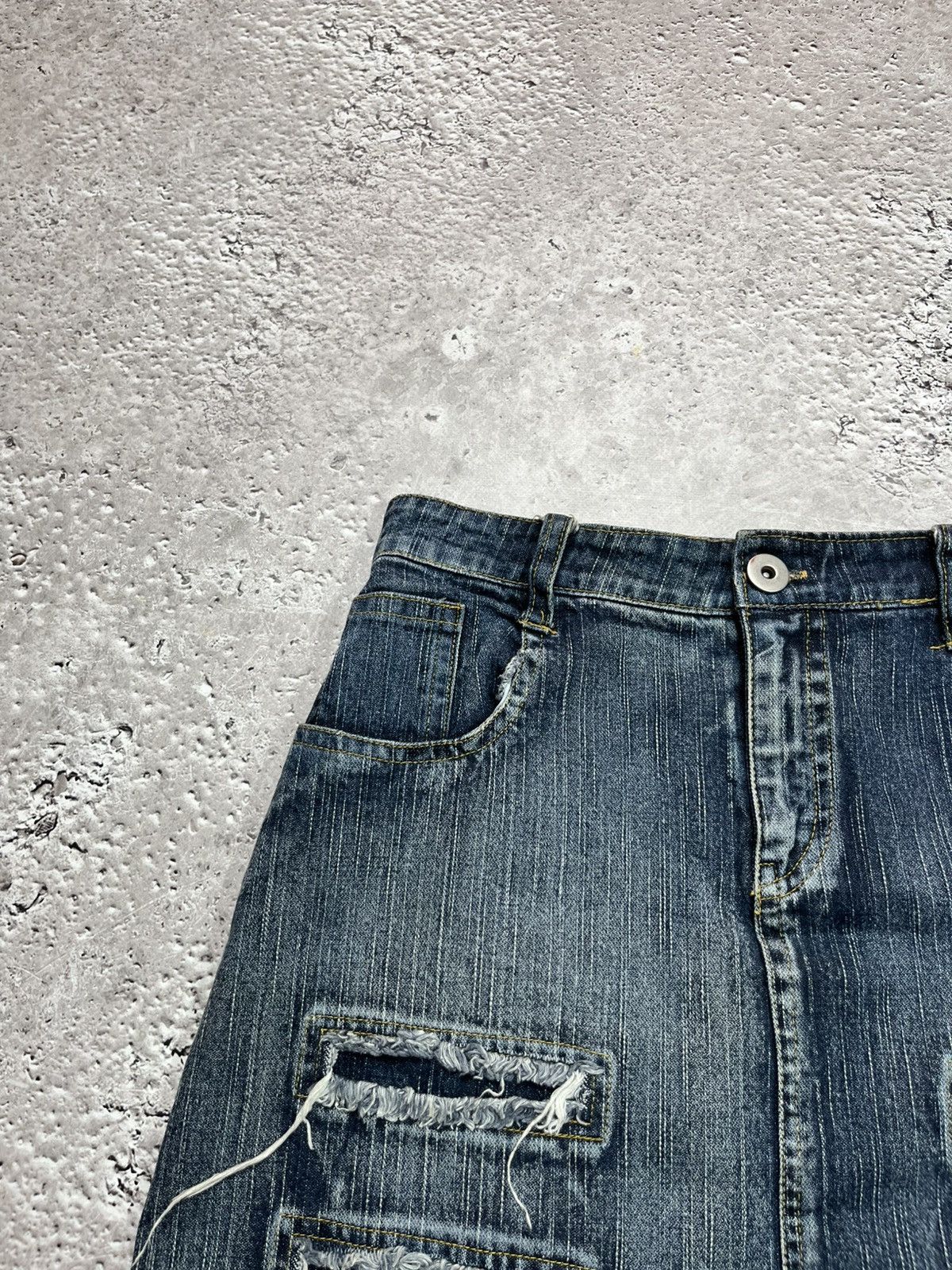 Other Y2K Distressed Denim Mini Skirt Women’s Size S Size 28" / US 6 / IT 42 - 4 Thumbnail