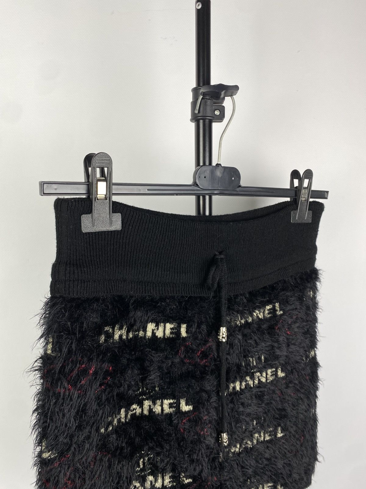 If Six Was Nine × Japanese Brand × Le Grande Bleu (L.G.B.) 💥Y2k Vintage Fluffy Mohair Fuzzy S-M size Mini Skirt Size 27" / US 4 / IT 40 - 2 Thumbnail