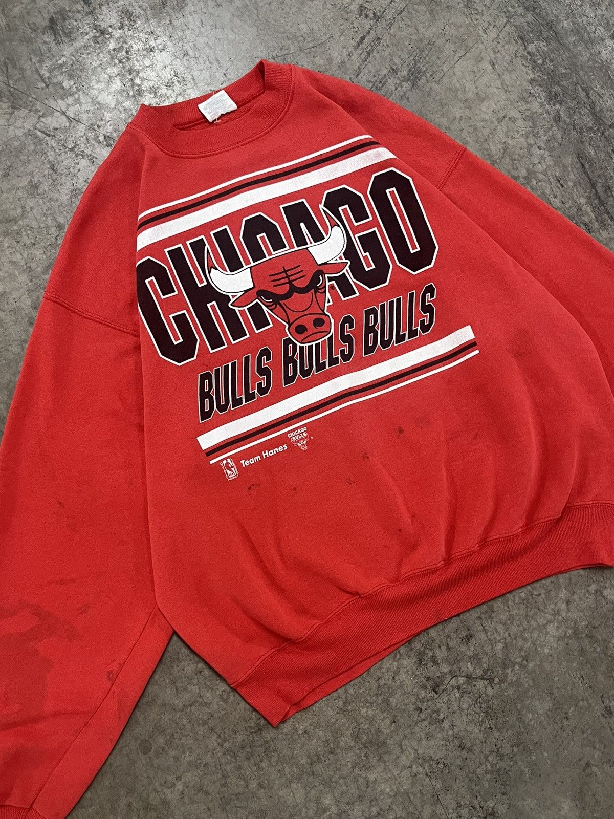 Vintage Vintage Chicago bulls 90s crewneck boxy fit streetwear hype Size US XXL / EU 58 / 5 - 7 Thumbnail