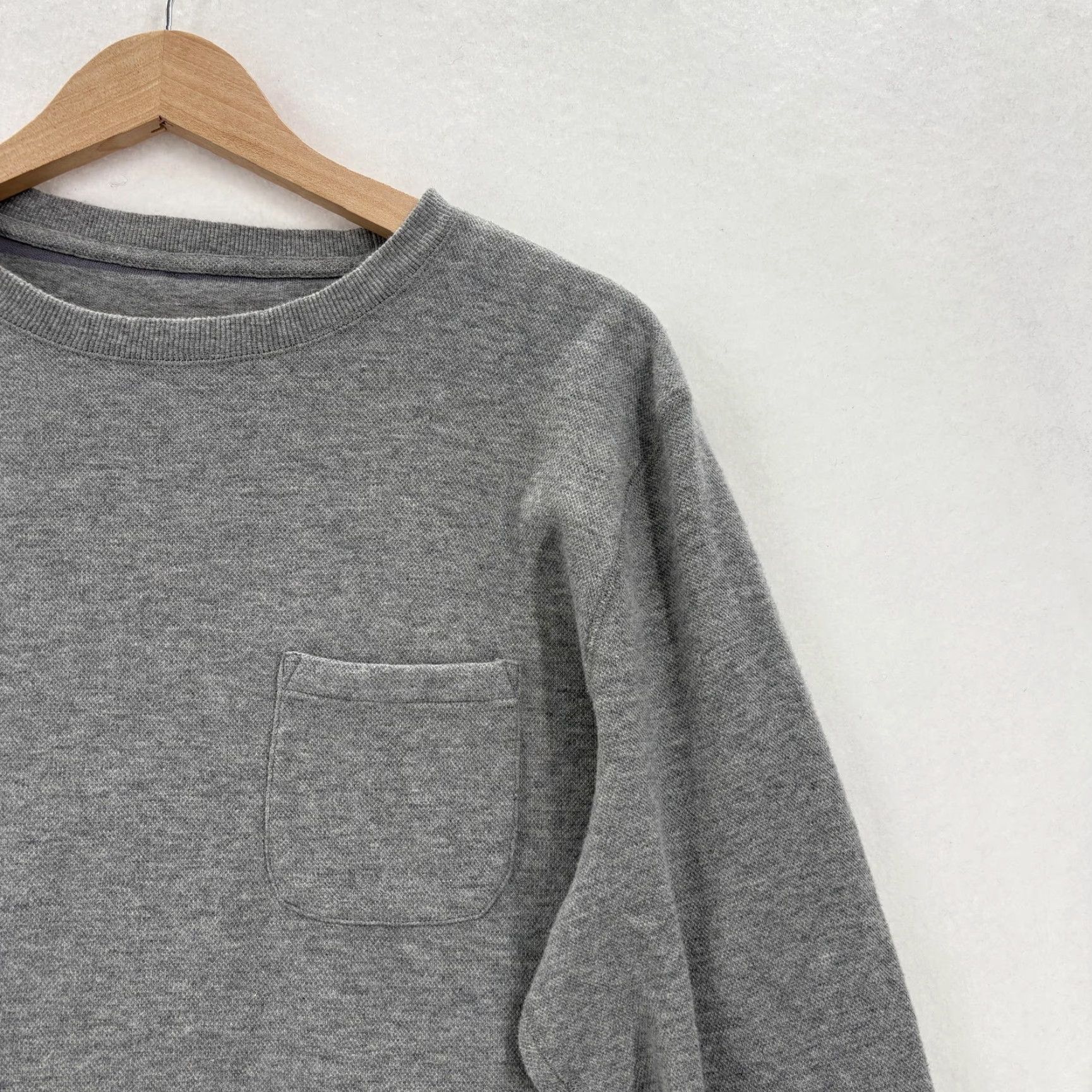 Vuori Vuori Pullover Mens L Gray Fleece Crewneck Zip Pocket Pockets Ship Winter - Size US L / EU 52-54 / 3 - 2 Thumbnail