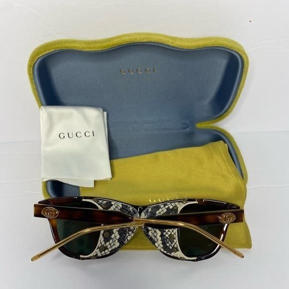 Gucci New Auth - GG0671S Sunglasses by Gucci™. Shape: Rectangle, Size ONE SIZE - 8 Thumbnail
