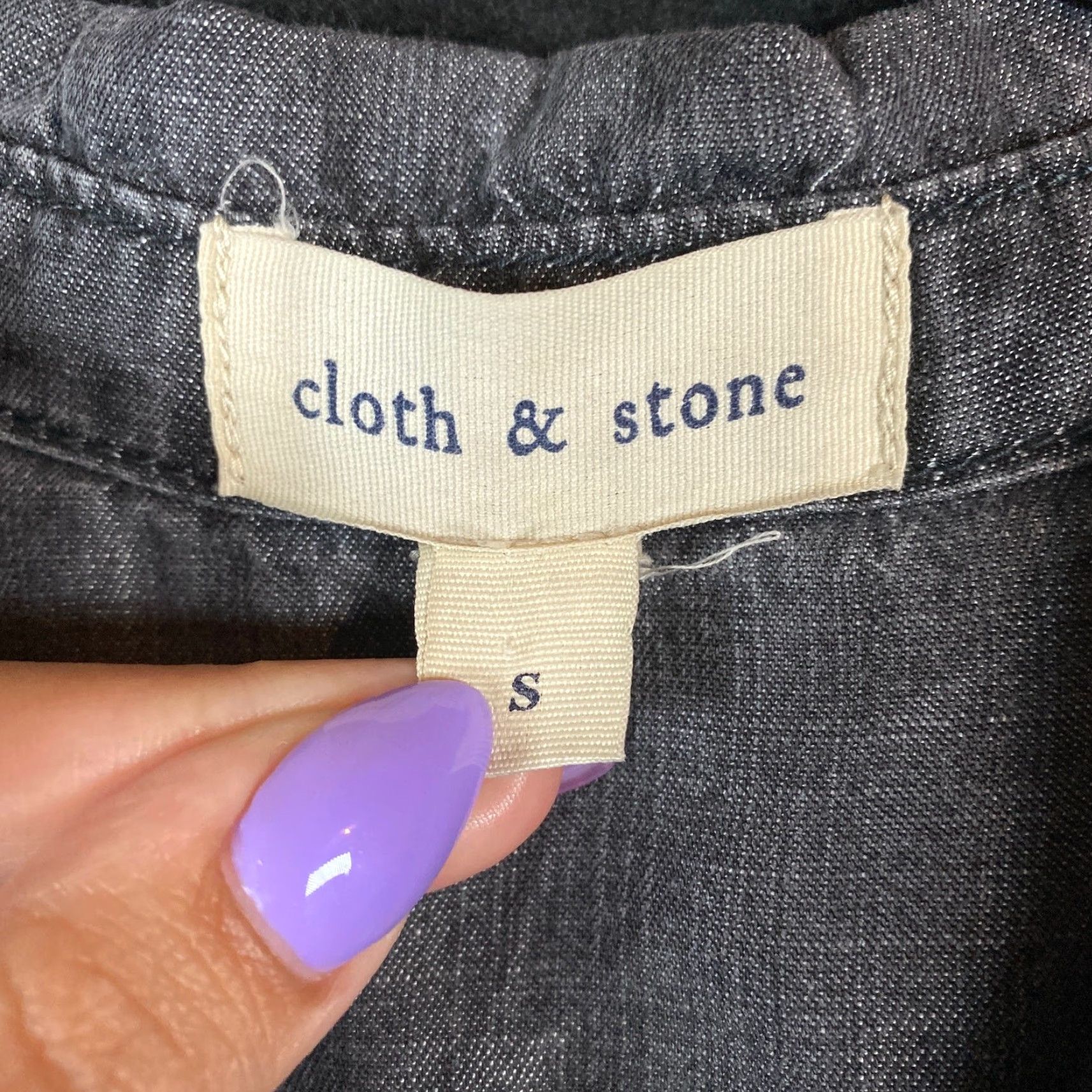 Anthropologie Cloth & Stone Anthropologie Womens Shirt Black Button Down High Low Small Shirt Women Black Button-Up High Low Small Size S / US 4 / IT 40 - 7 Thumbnail