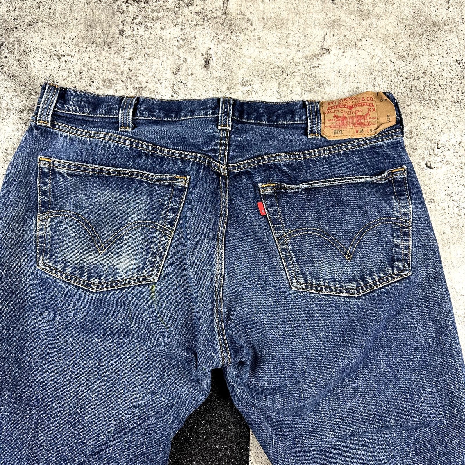 Levi's Levi's 501 Denim Jeans Size 38x32 Red Tab Nice Fade Size US 38 / EU 54 - 11 Thumbnail