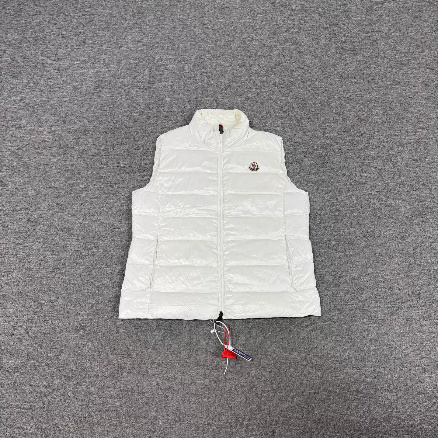 Moncler Moncler Ghany white down vest women's Size S / US 4 / IT 40 - 1 Thumbnail