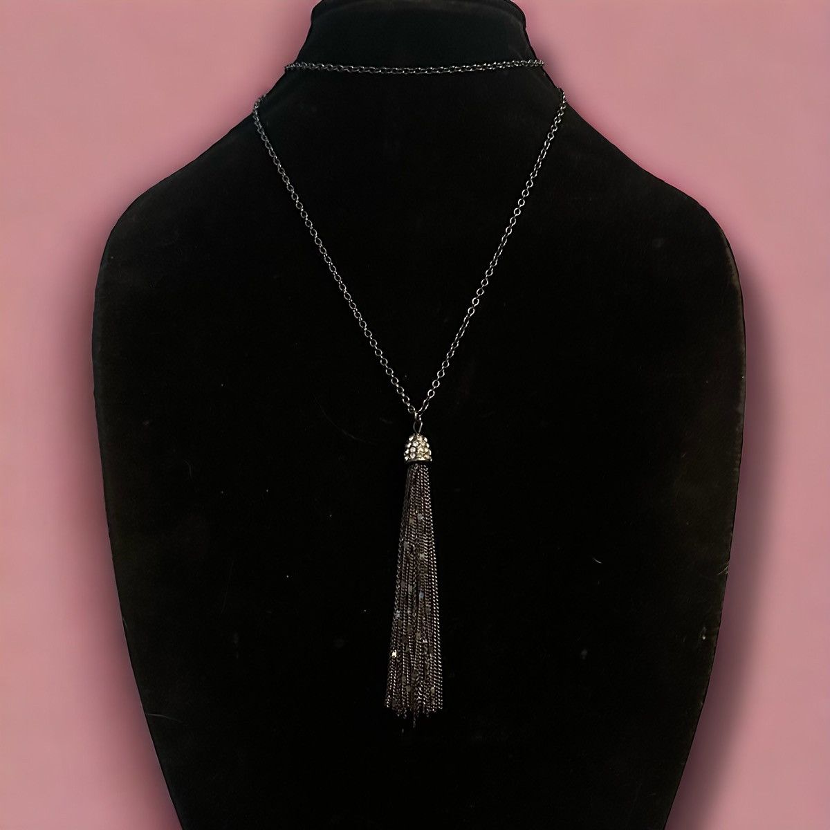 Loft Loft long gunmetal rhinestone tassel necklace Size ONE SIZE - 1 Thumbnail