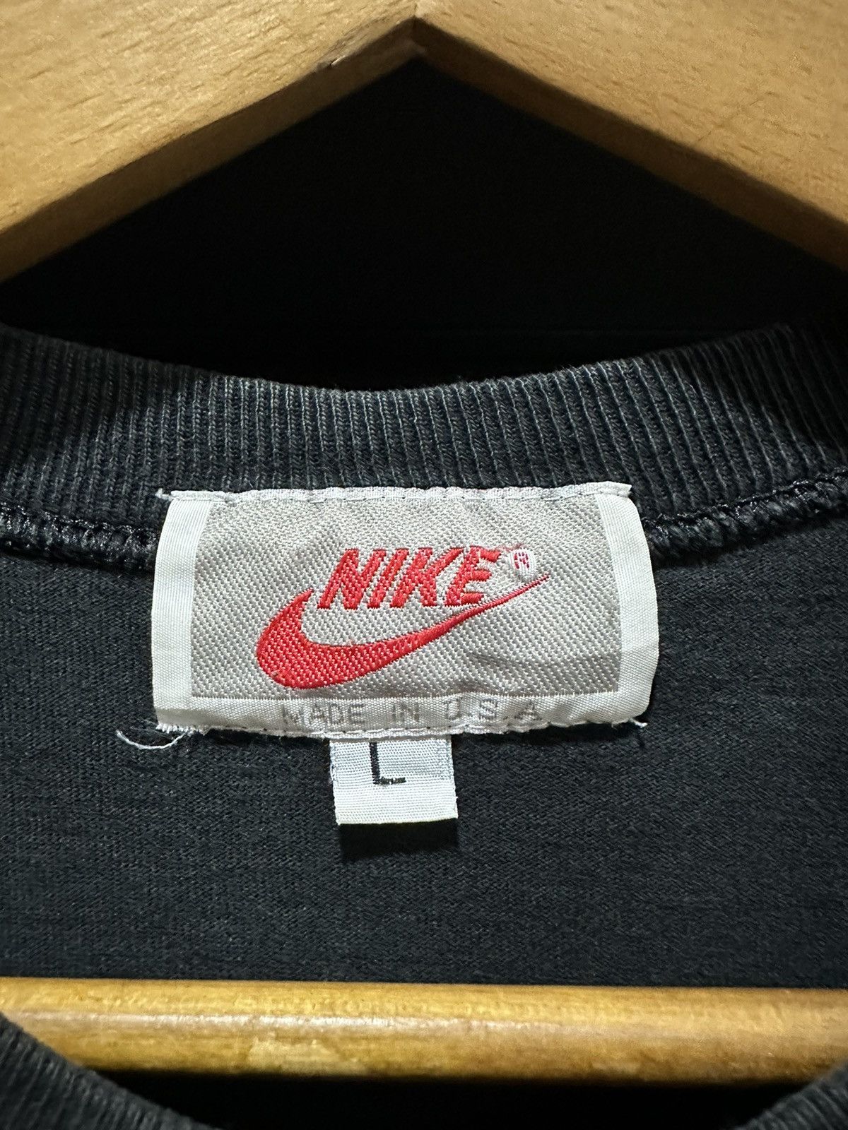 Nike × Vintage Vintage 90s Nike Just Do It Embroidered logo Faded Tee Size US L / EU 52-54 / 3 - 6 Thumbnail