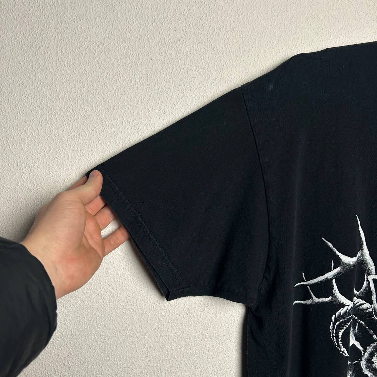 Band Tees Vintage Wolf Heart Big logo rock band 2000s tee Size US L / EU 52-54 / 3 - 5 Thumbnail