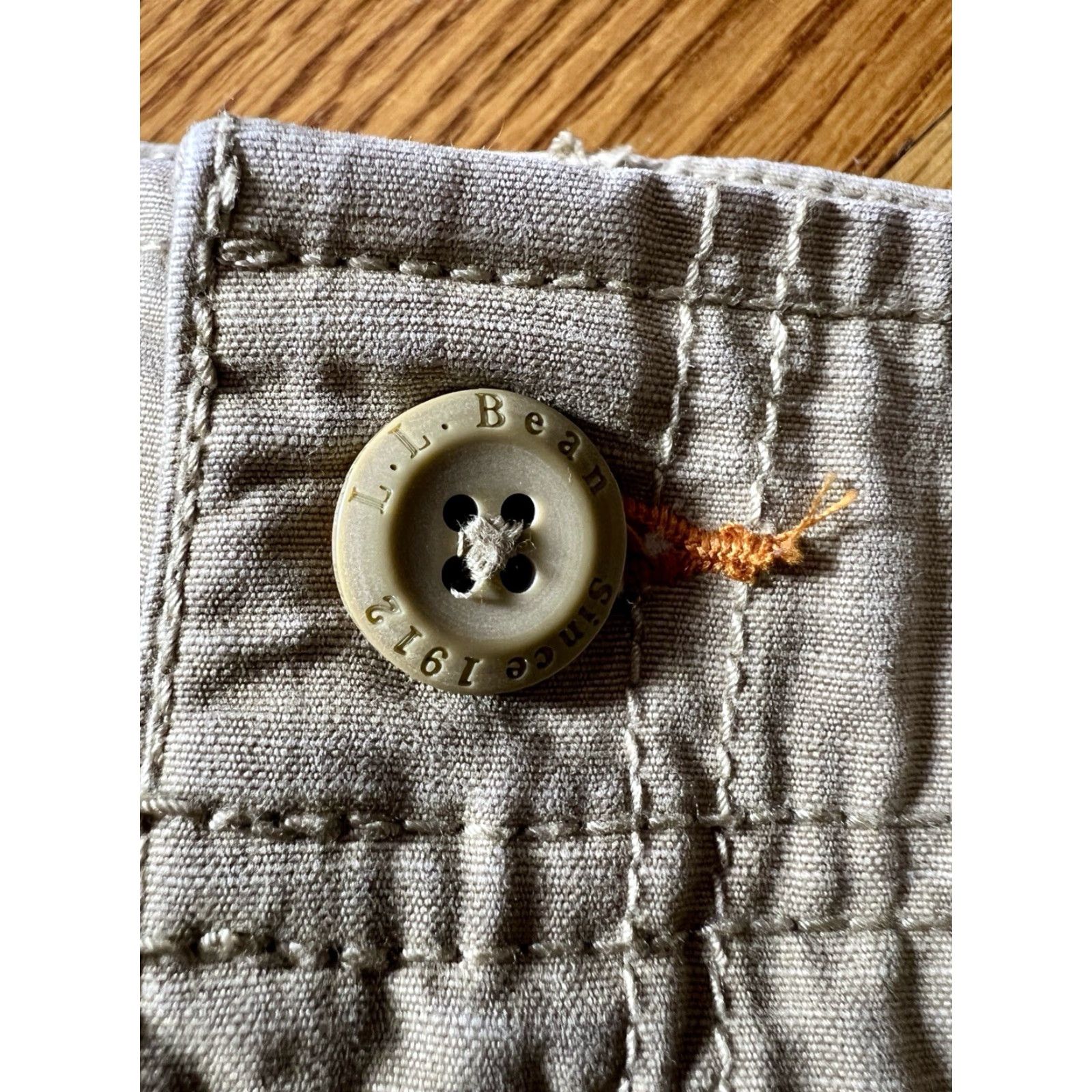 Vintage L.L.Bean Cargo Shorts Men 40W Size 40 Inseam 10 Casual Beige Canvas Cotton Dark Tan Shorts Mens Size US 40 / EU 56 - 2 Thumbnail