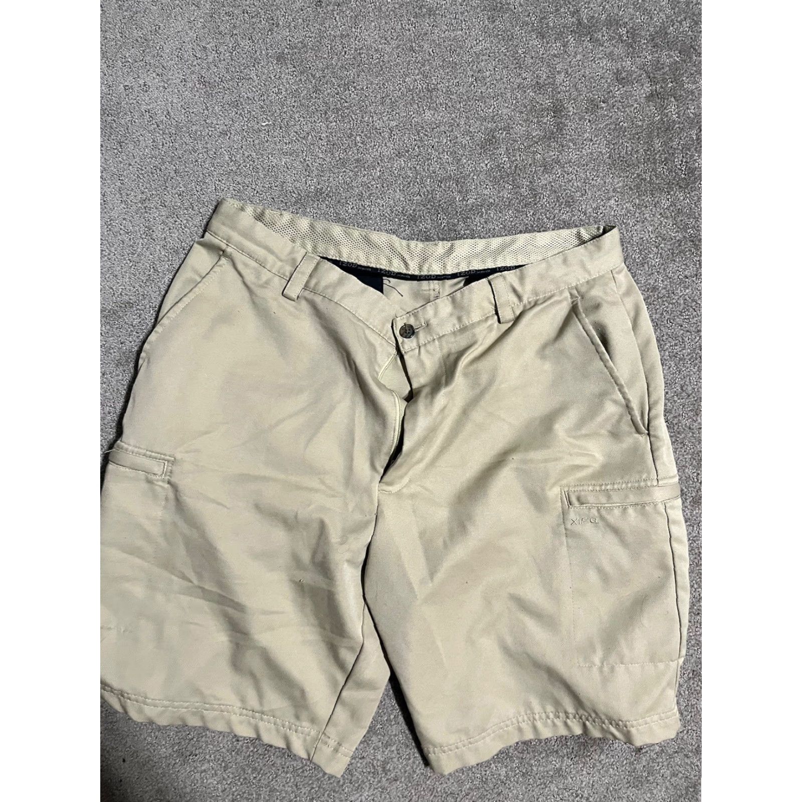 Izod IZOD Mens 36 Khaki Beige Flat Front 100% Polyester Athletic Golf Shorts Size US 36 / EU 52 - 2 Thumbnail