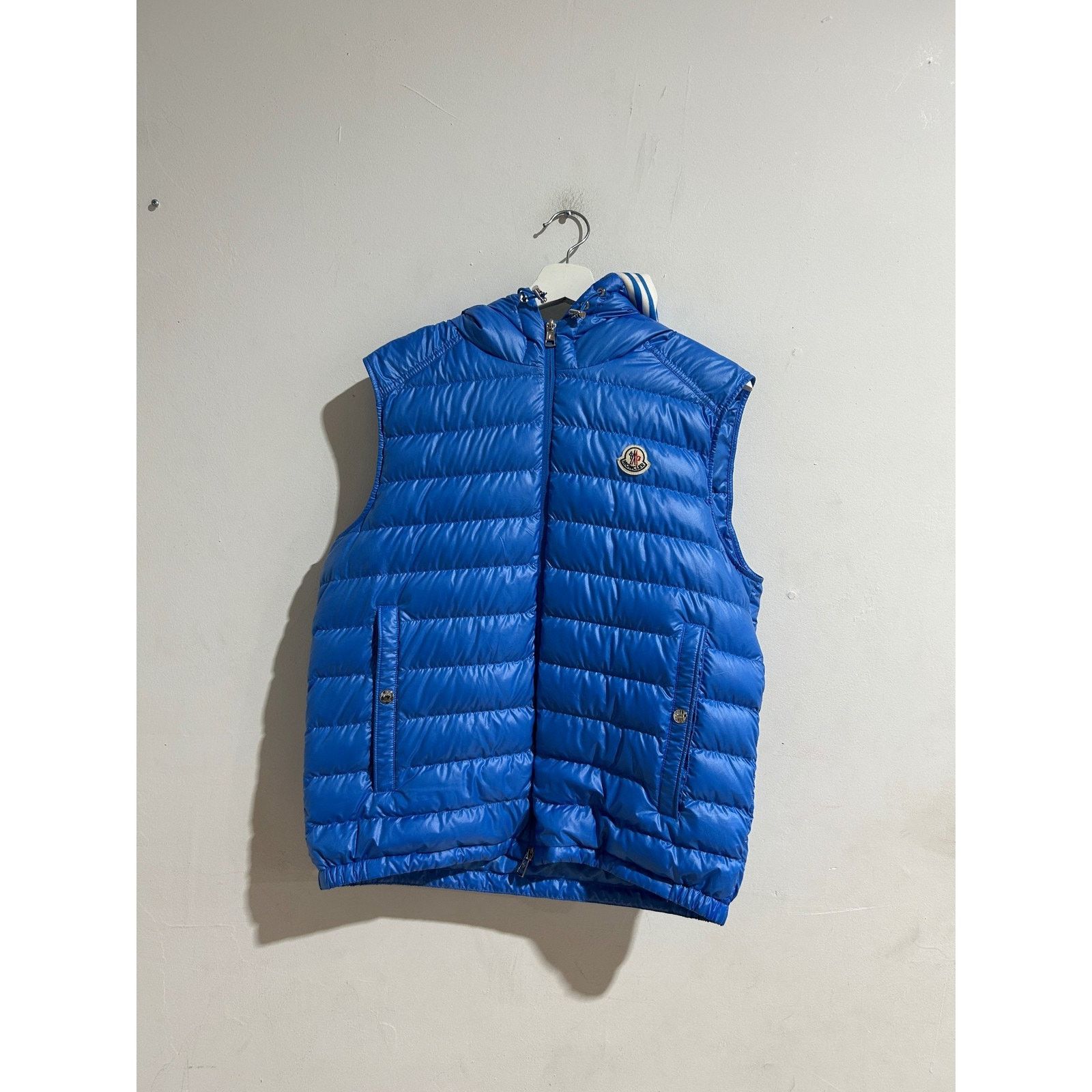 Moncler MONCLER CLAI GILET BLUE PUFFER VEST SIZE MEDIUM PREOWNED Size US M / EU 48-50 / 2 - 1 Thumbnail