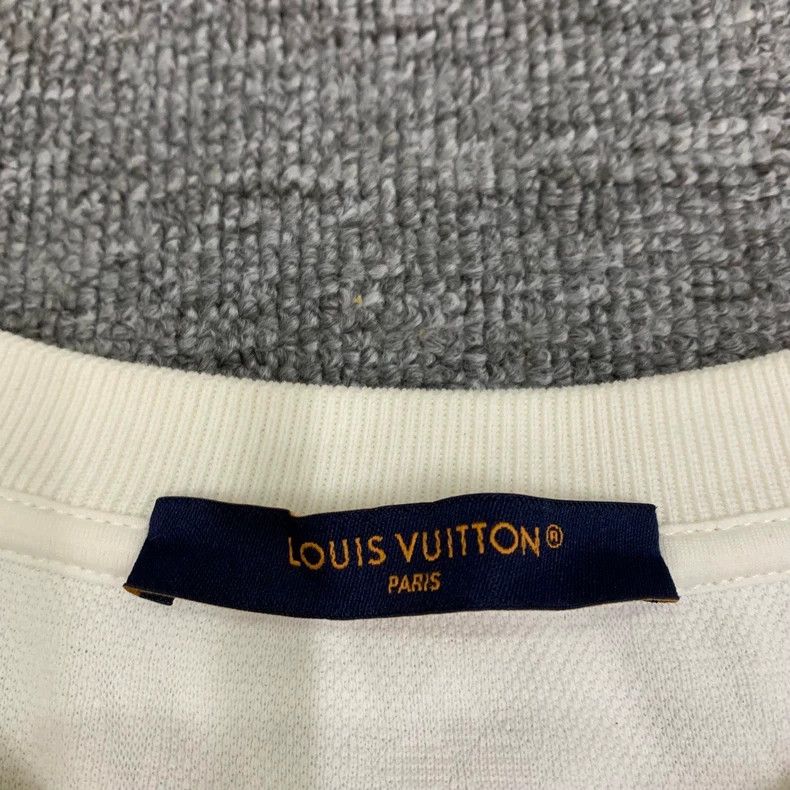 Louis Vuitton Louis Vuitton White presbyopic dark print full print pocke Size US L / EU 52-54 / 3 - 5 Thumbnail