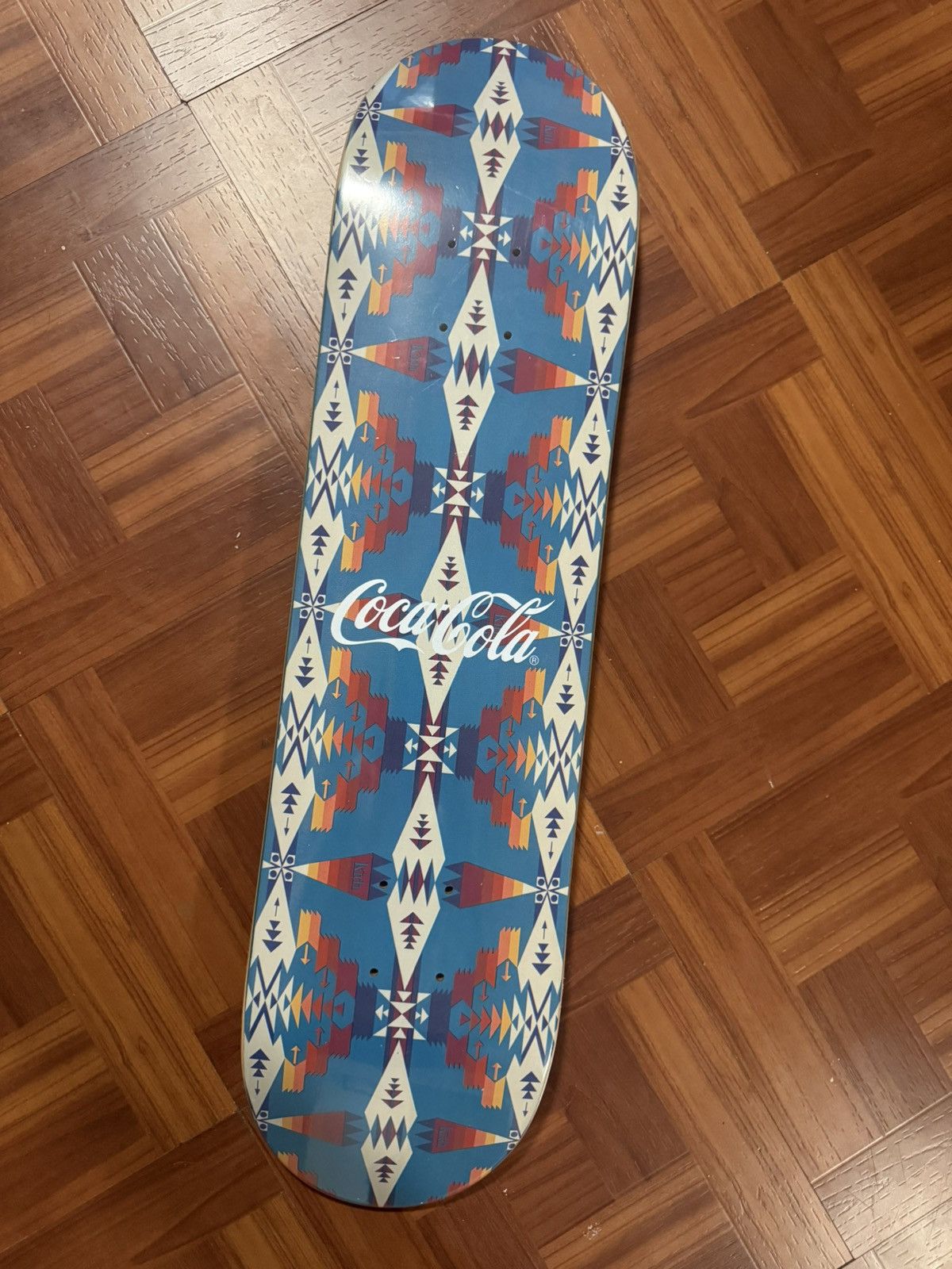 新品 KITH x Coca Cola x Pendleton スケートボード 新品 KITH x Coca Cola x Pendleton スケートボード Coca Cola