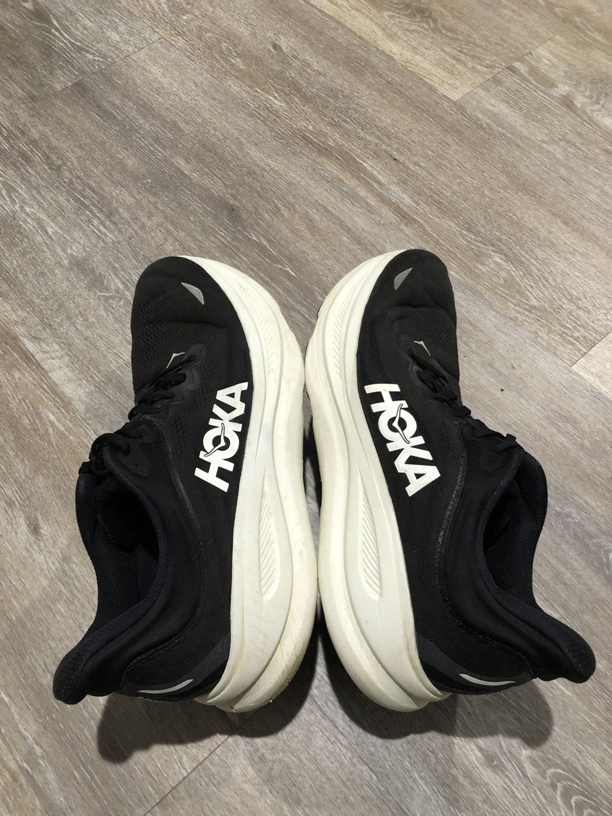 Hoka Hoka Bondi 9 Shoes Mens Size 15 2E Wide Black White Running Size US 15 / EU 48 - 9 Thumbnail