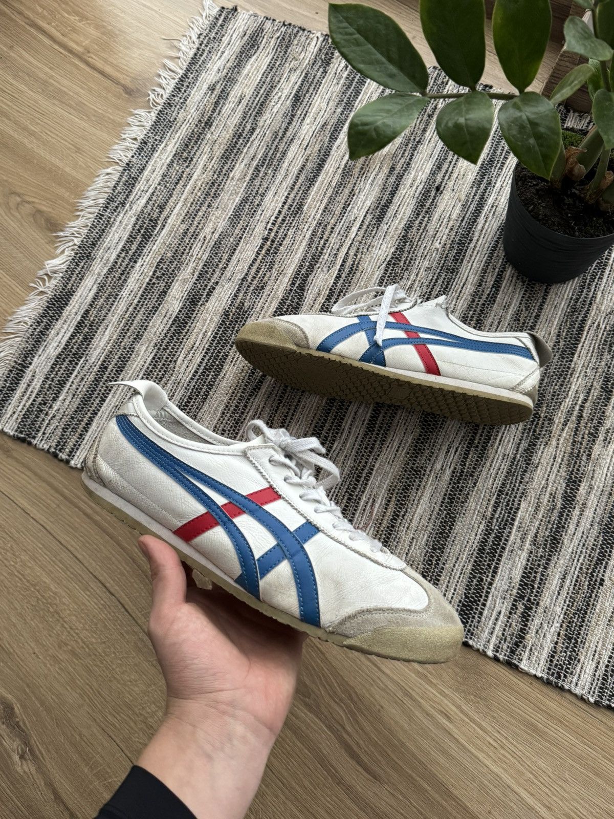 Asics ASICS ONITSUKA TIGER LOW TOPS LEATHER WHITE SNEAKERS SHOES Size US 10 / EU 43 - 4 Thumbnail