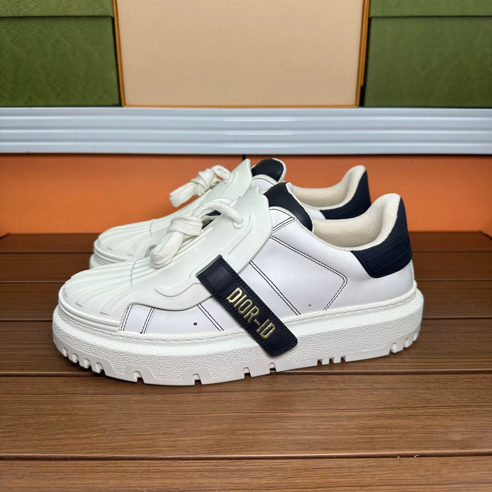 Dior Dior Lowtop Sneakers it_37 Women Size US 7 / IT 37 - 1 Thumbnail