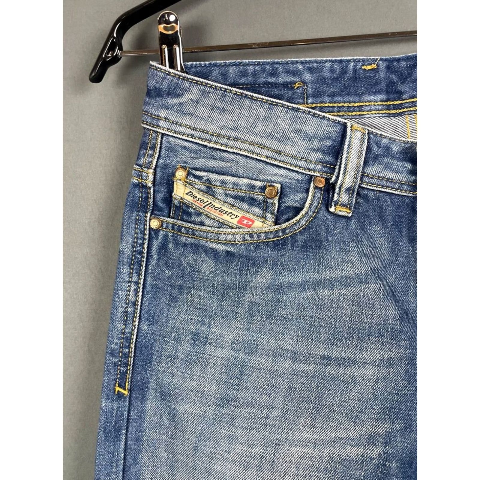 Diesel Diesel Viker Jeans Men Size 28 Blue Denim Cotton Straight Leg Button Belt Loop Size US 28 / EU 44 - 7 Thumbnail