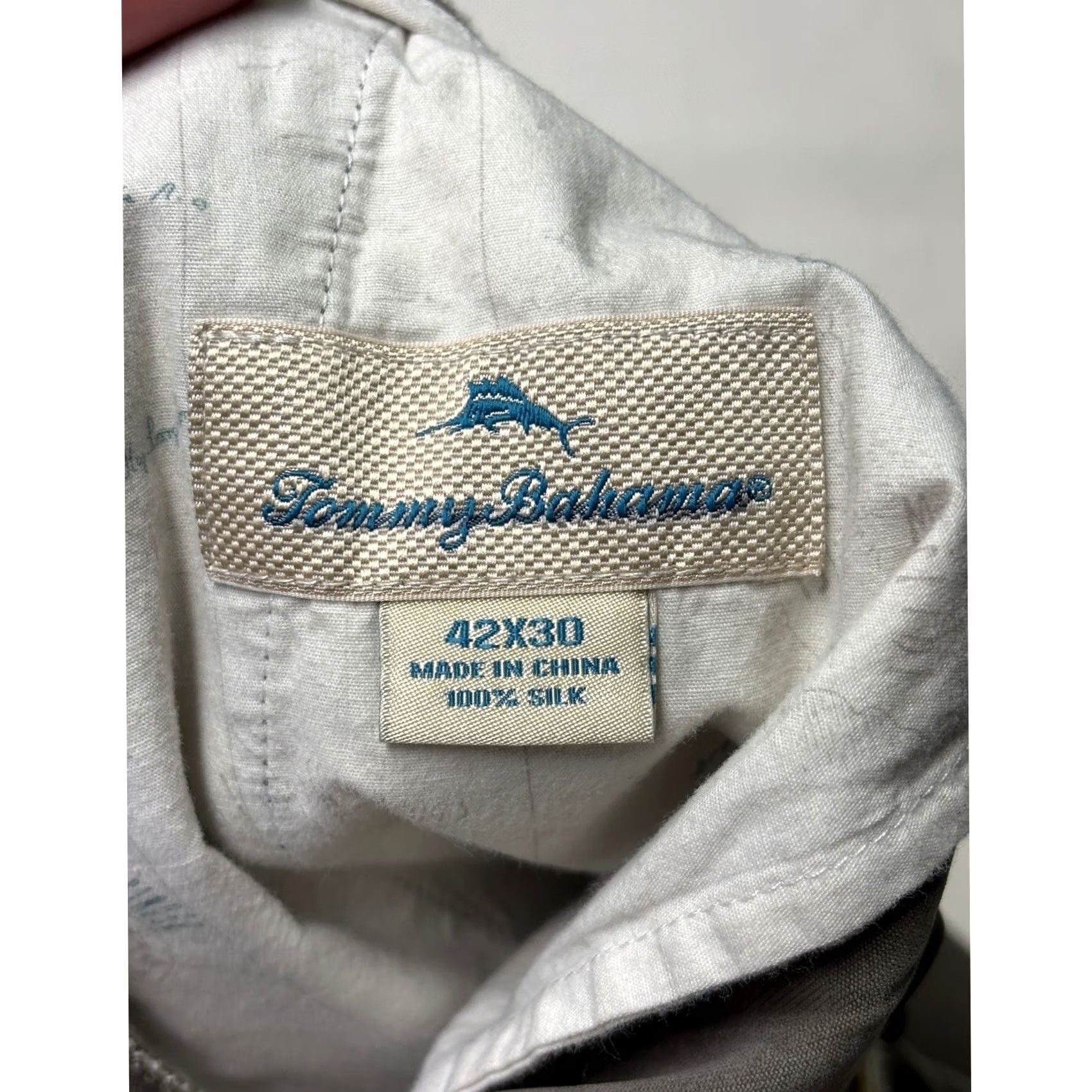 Tommy Bahama Tommy Bahama Pants Silk 42x30 Pleated Relaxed Cuffed Gray Taupe Dress Business Mens Size US 42 / EU 58 - 6 Thumbnail