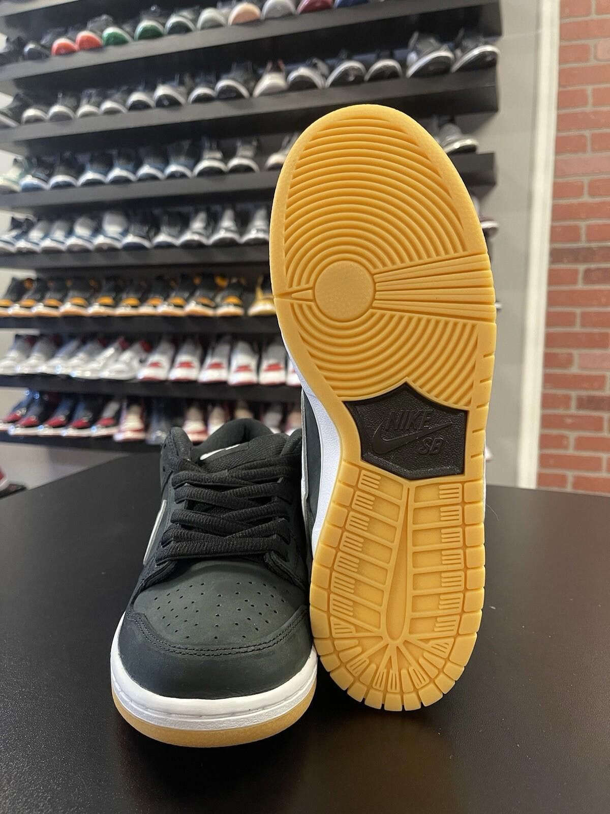 Nike Size 9 - Nike SB Dunk Low Pro Shoes Black Gum White Size US 9 / EU 42 - 8 Thumbnail