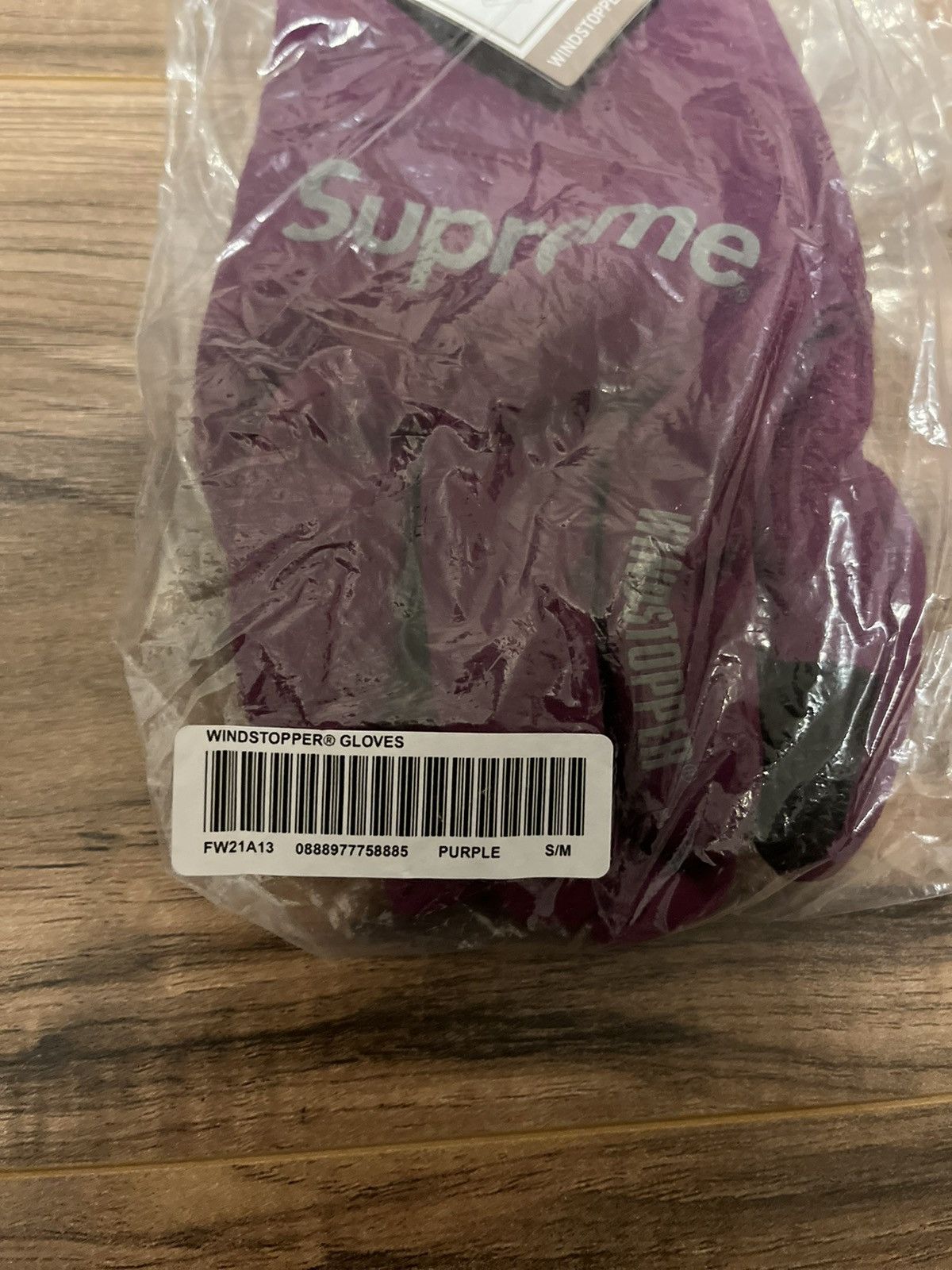 Supreme Supreme Windstopper Gloves Size ONE SIZE - 2 Thumbnail