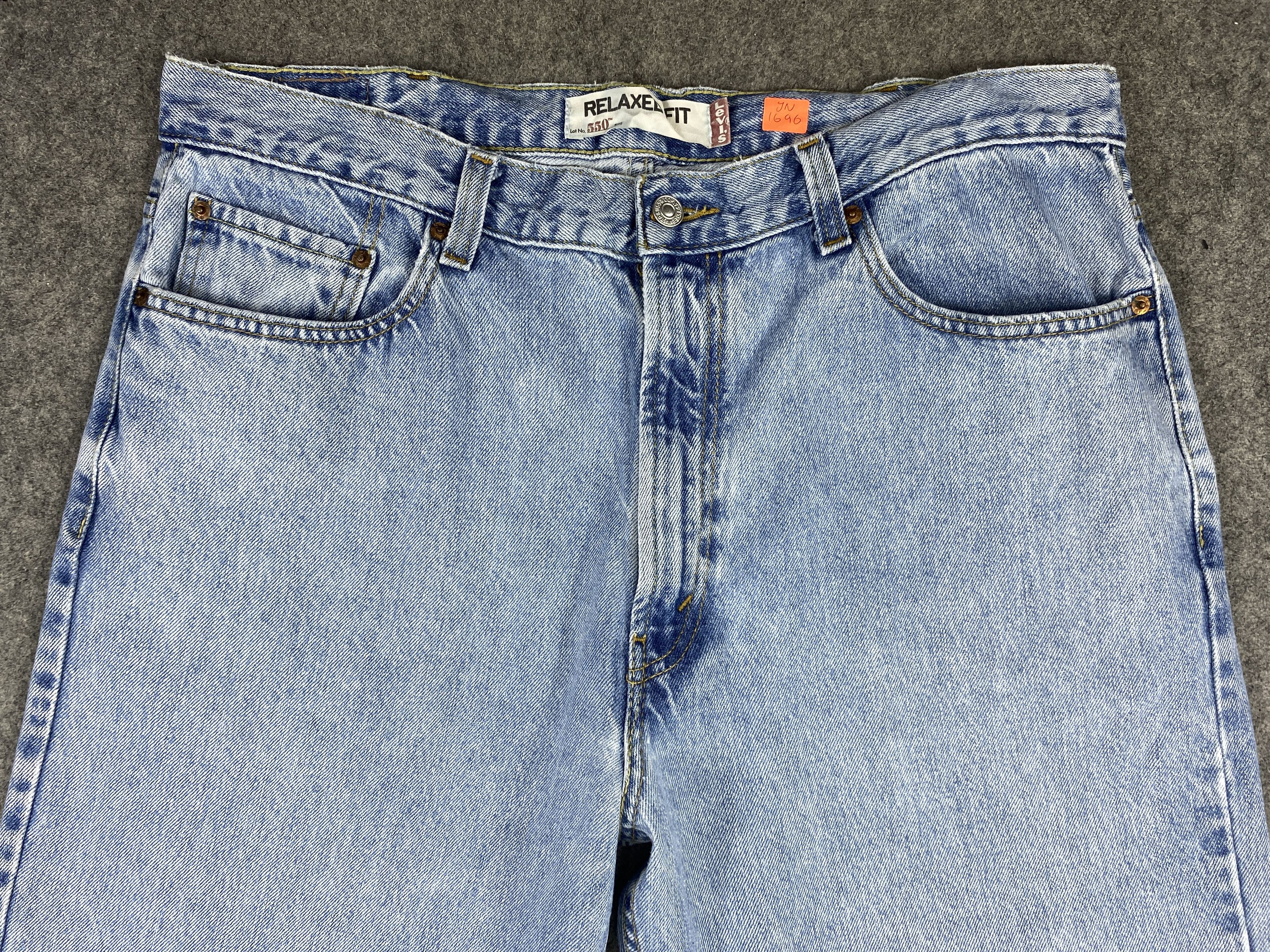 Levi's Light Blue Wash Vintage Levi's 550 37x33.5 Denim -JN1696 Size US 37 - 3 Thumbnail