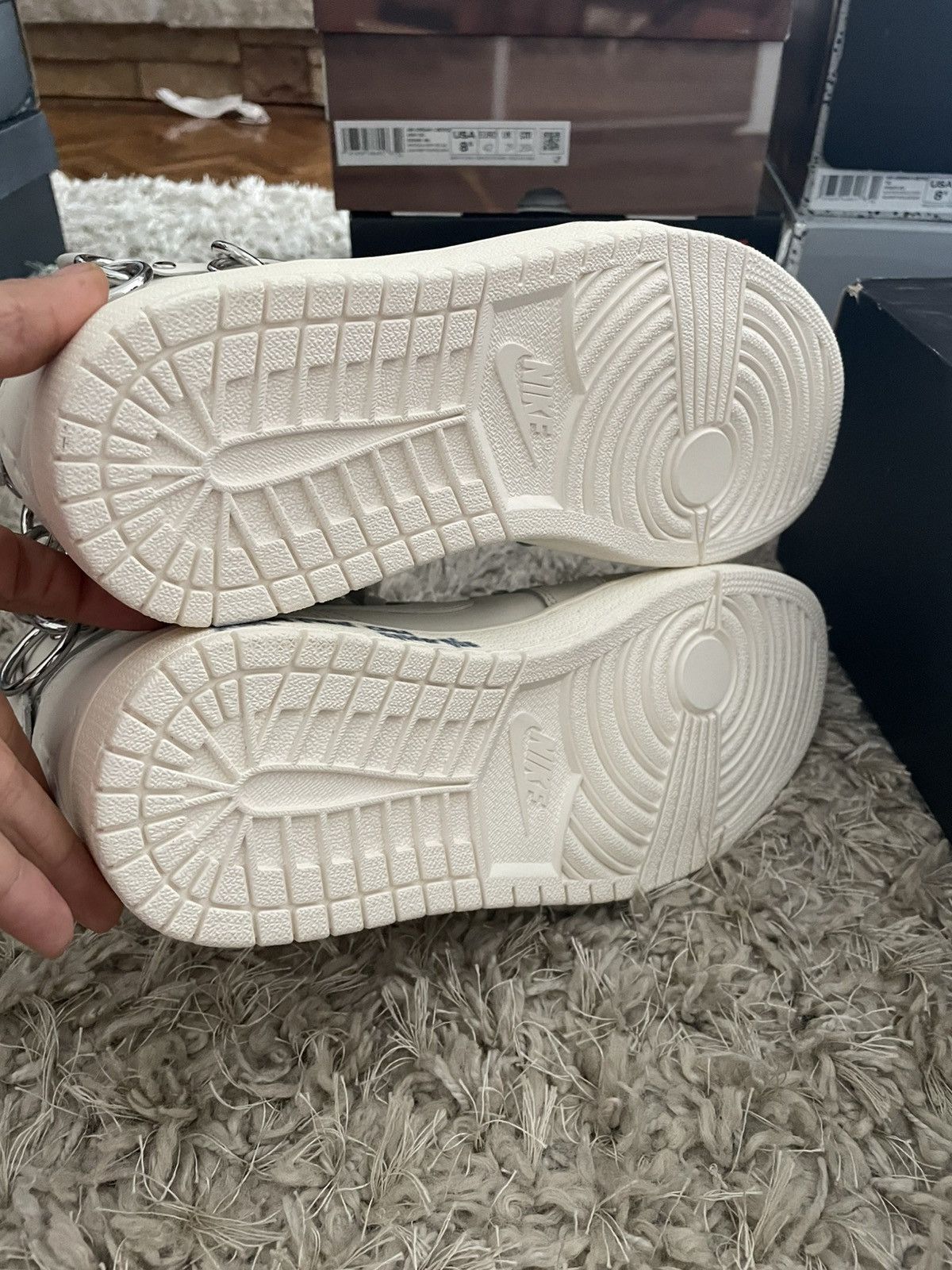 Comme des Garcons × Jordan Brand CDG x Jordan 1 High Sample Release Size US 9 / EU 42 - 10 Thumbnail