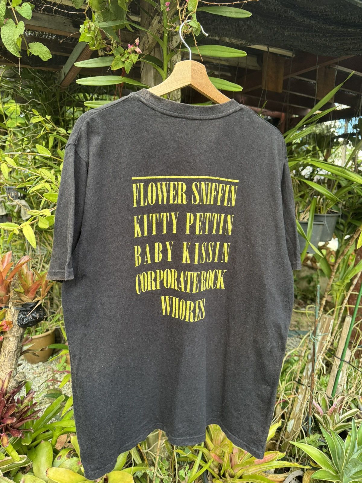 Band Tees Nirvana Smiley Band Tees Copyright 2017 Size US XL / EU 56 / 4 - 4 Thumbnail