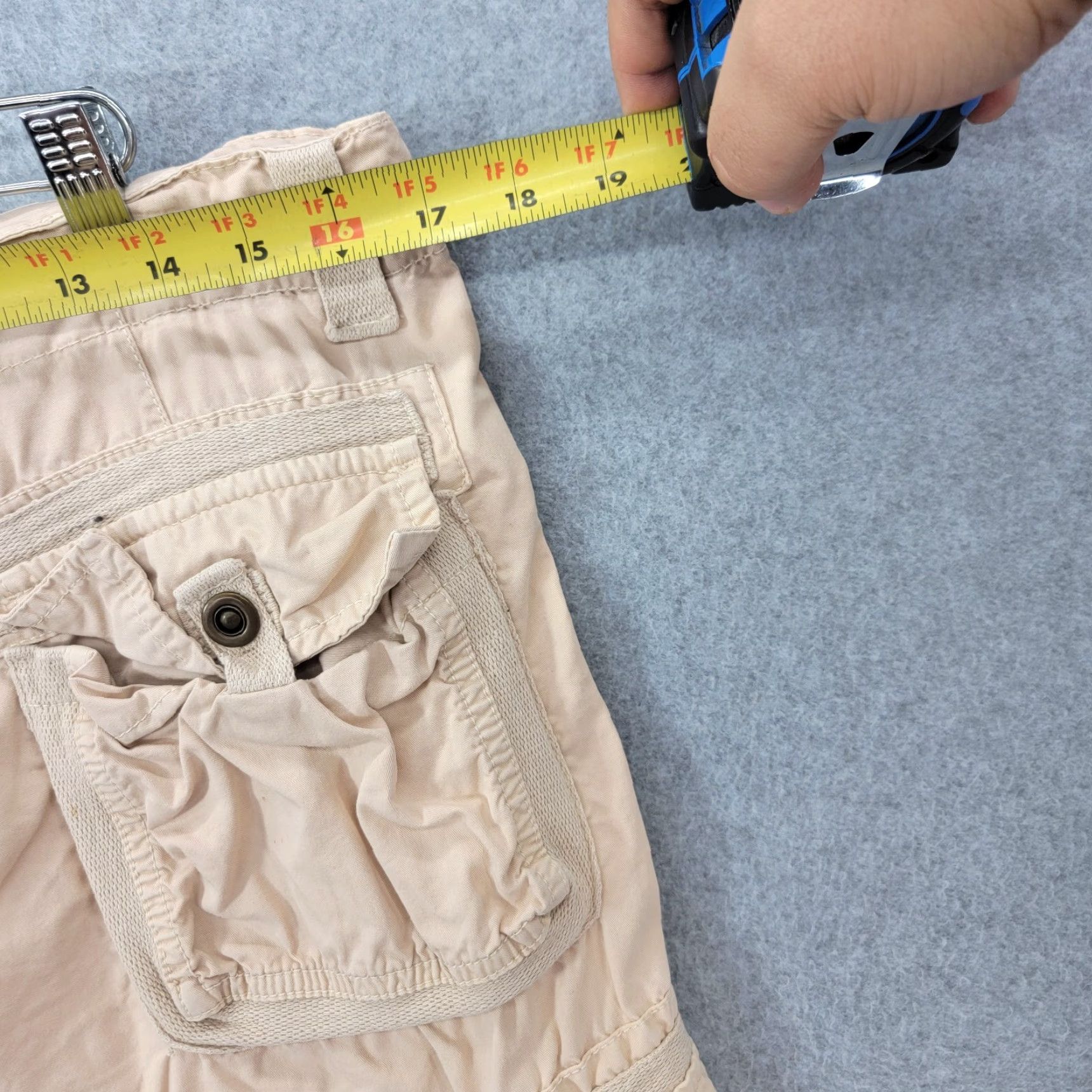 Ring Of Fire Ring Of Fire Khaki Cargo Shorts 32 Beige Mens Baggy Y2K Vintage Style Casual Shorts Size US 32 / EU 48 - 6 Thumbnail